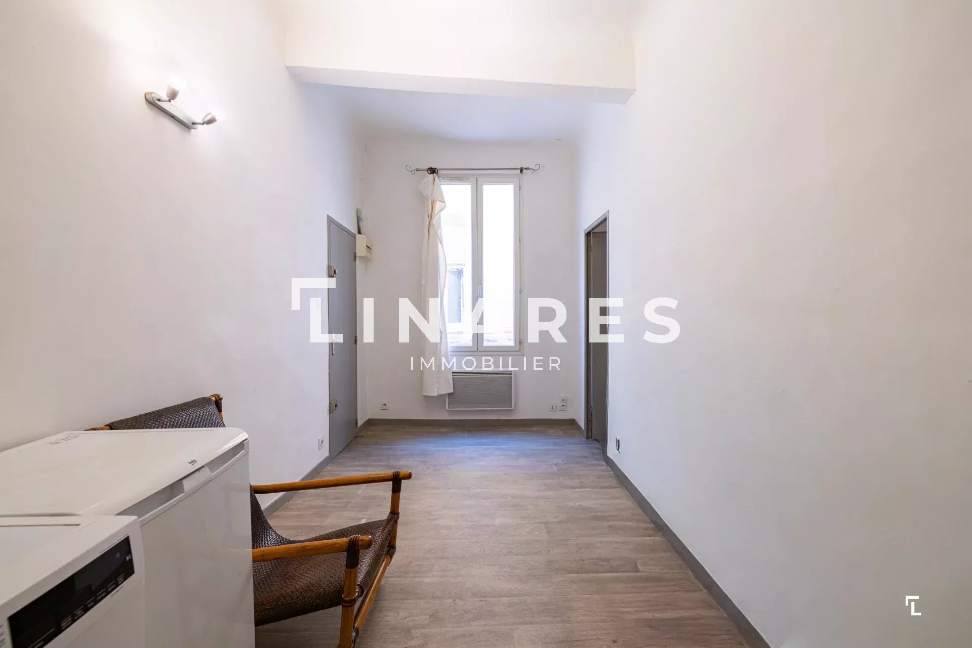 SEXTIUS  - Appartement T2 de 31 m2 - 13090 AIX CENTRE