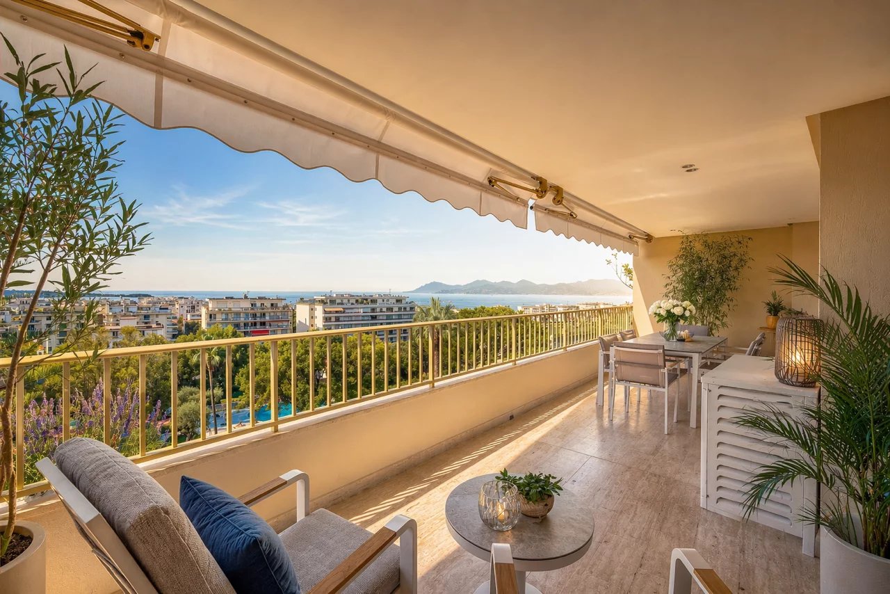 CANNES, LE ROCHER SAINT-GEORGES : 3-BEDROOM APARTMENT