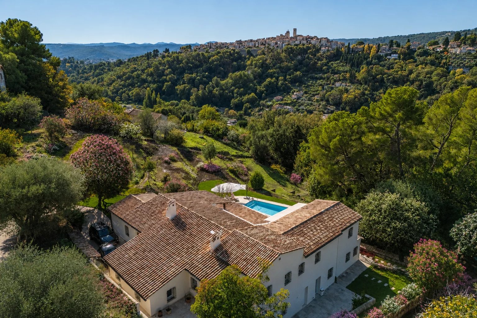 Propriété rénovée et vue panoramique sur Saint-Paul de Vence