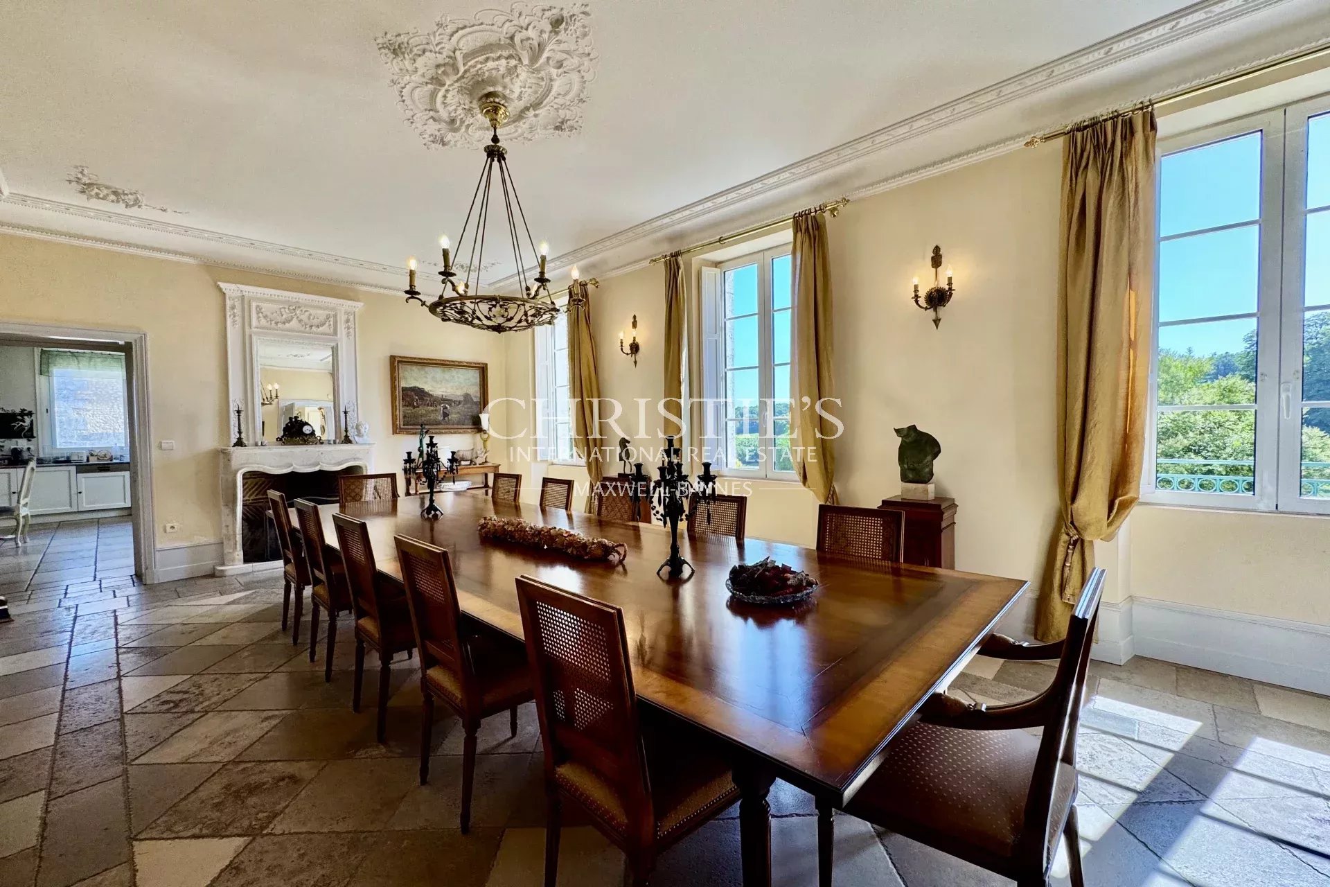 14 Bedroom Villa/Townhouse's Image 14