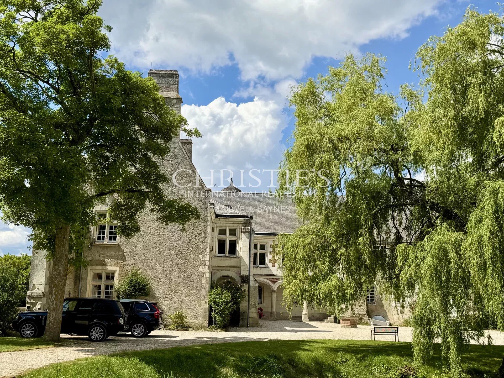 16 Bedroom Chateau's Image 33