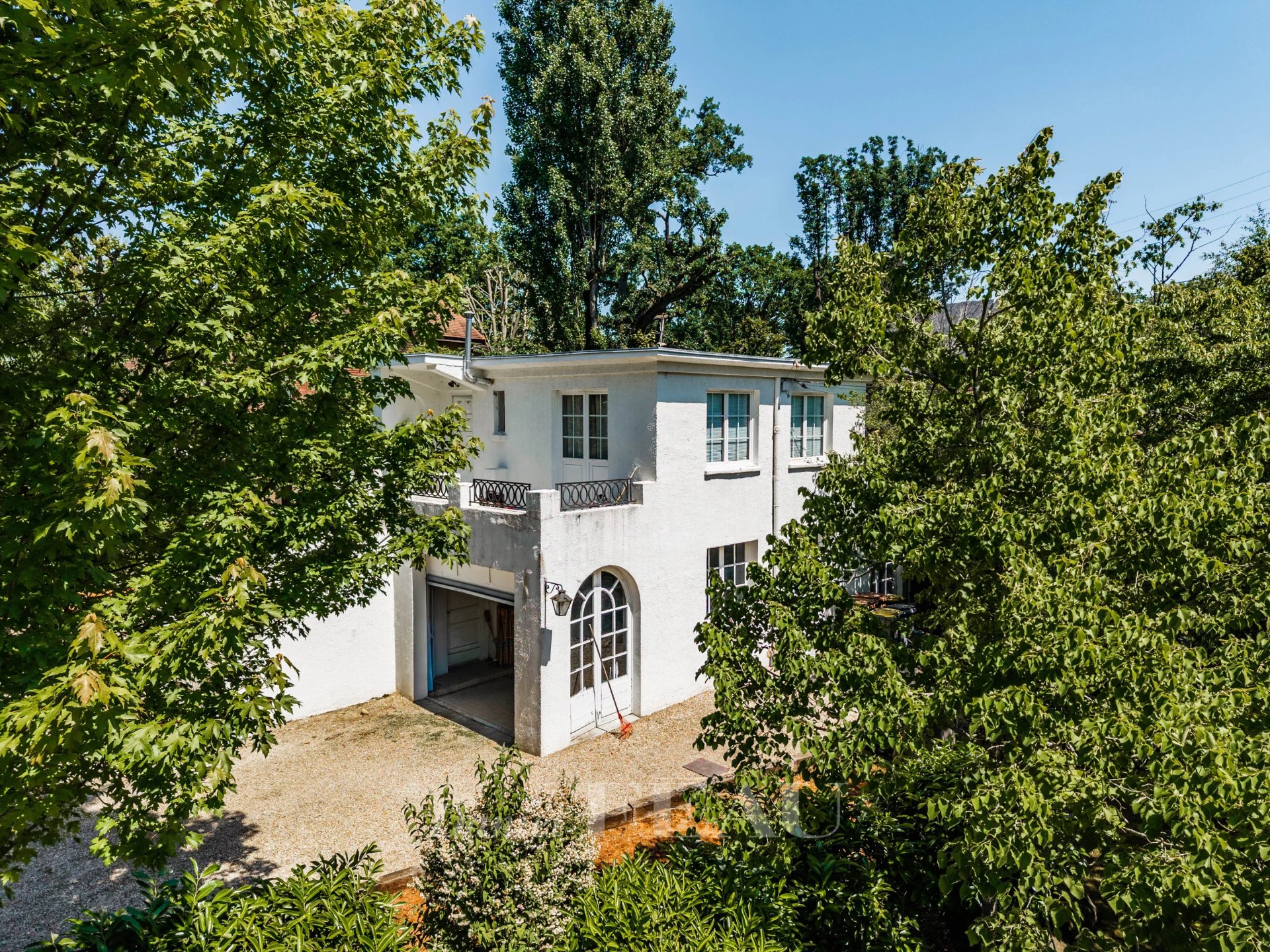 4 Bedroom Villa/Townhouse's Image 21