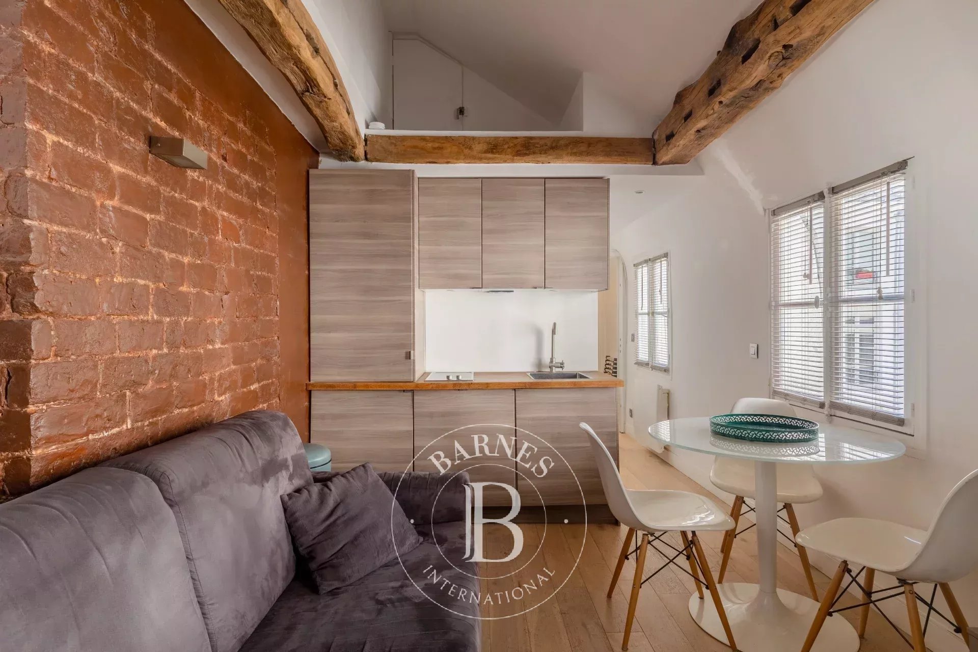 Daire Paris 4ème - picture 6