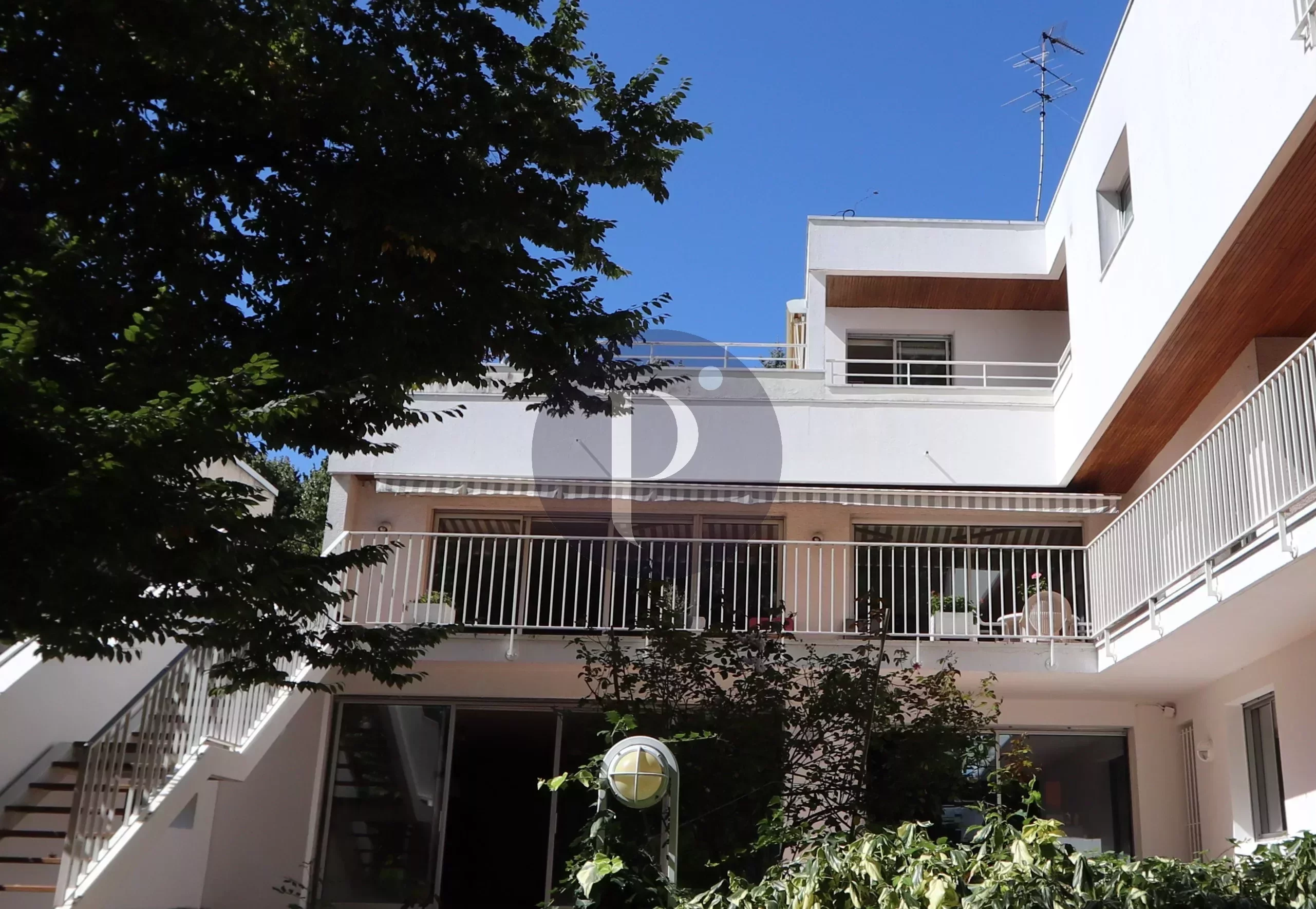 vente-maison-13-pieces-sceaux-85340699