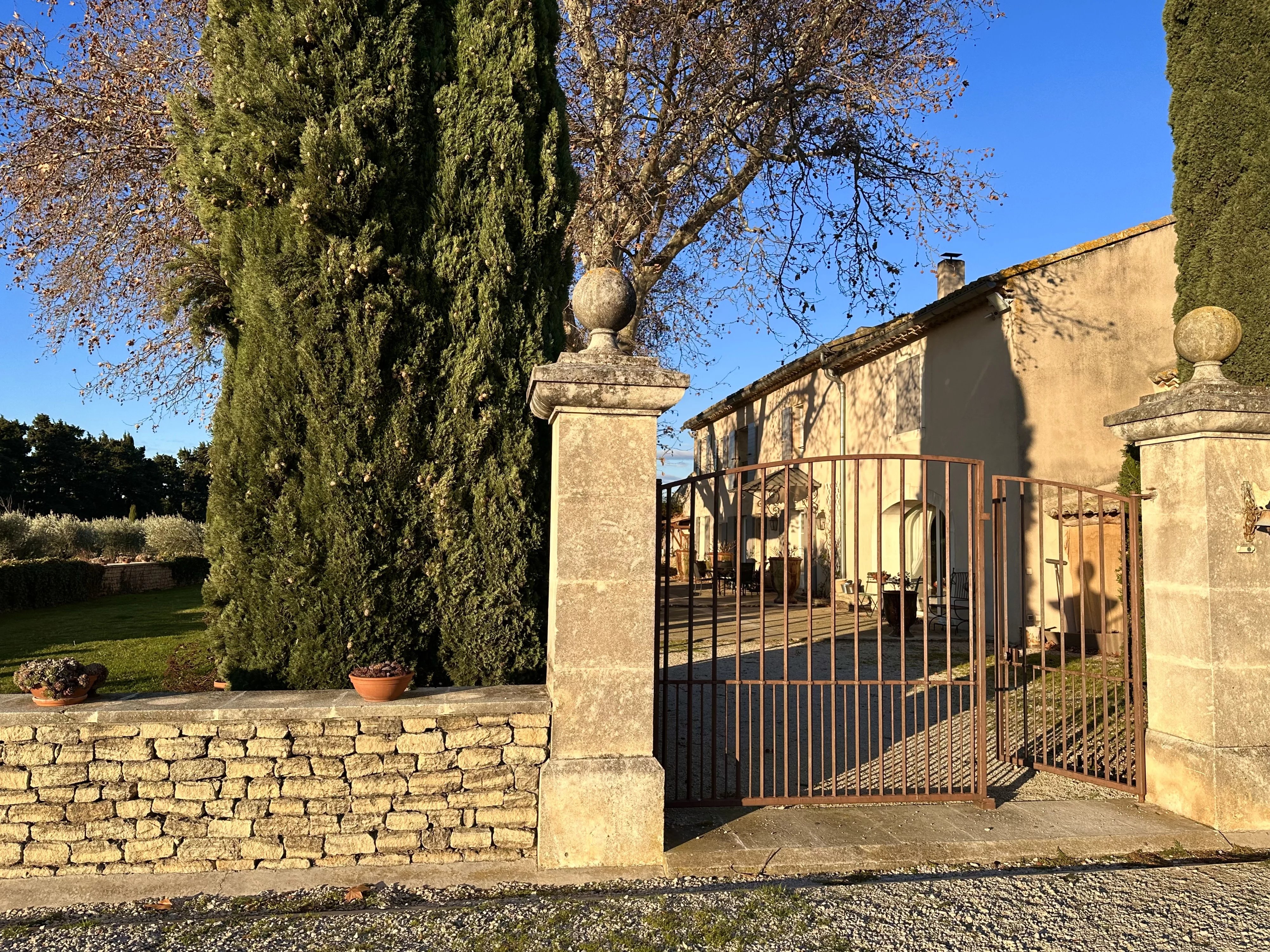 Un mas d'exception aux portes du Luberon.