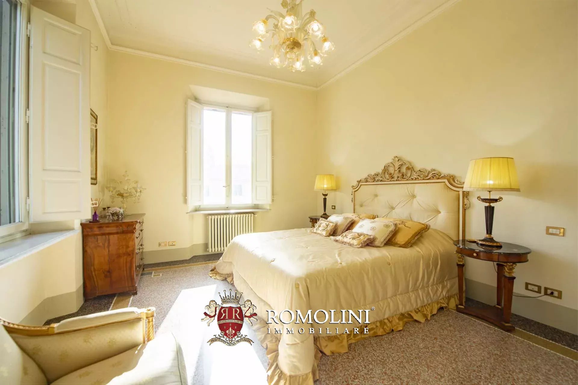 8 Bedroom Villa/Townhouse's Image 30