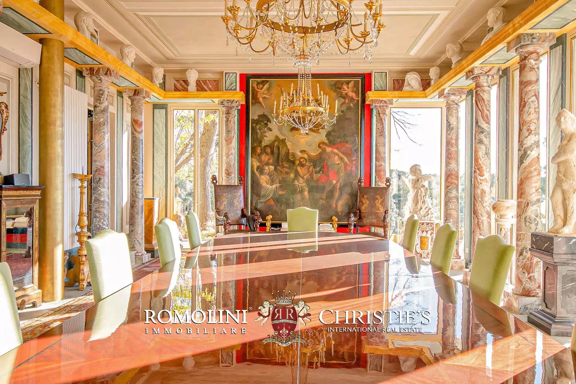 27 Bedroom Villa/Townhouse's Image 22