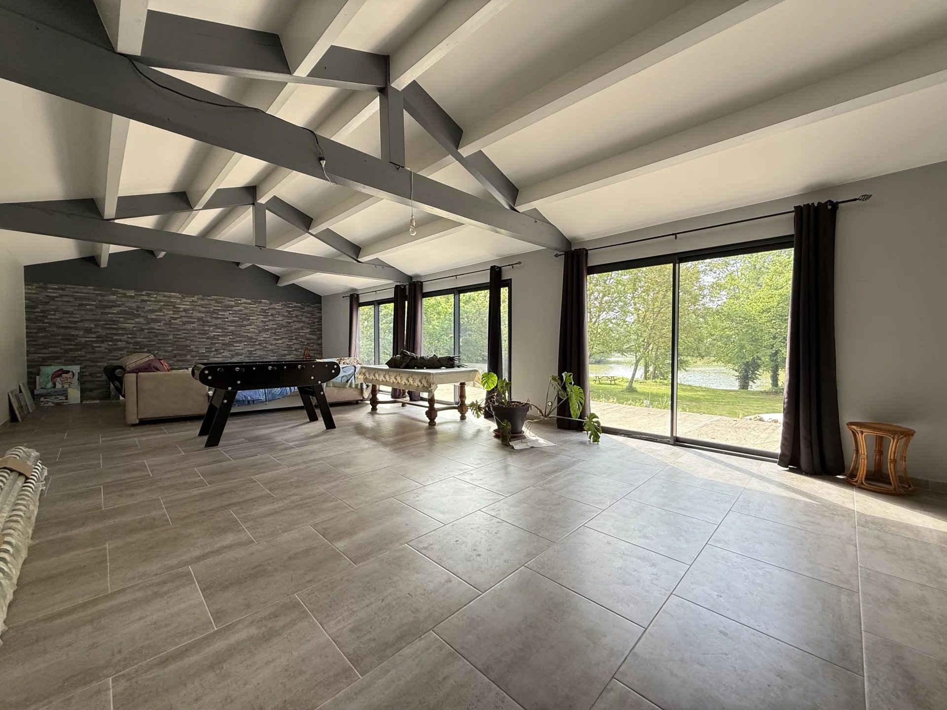 House in L'Isle-Jourdain - Image 5