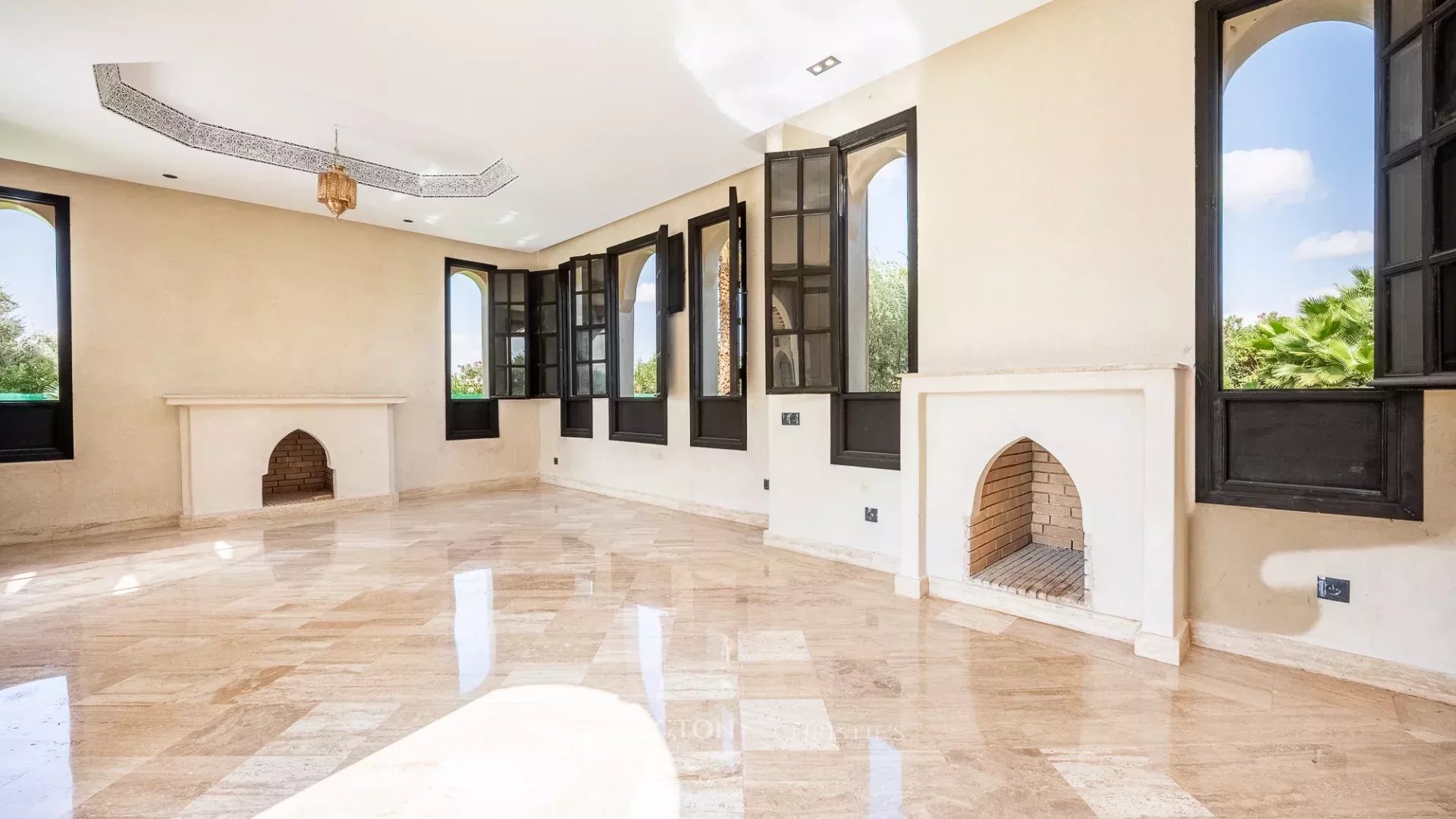 4 Bedroom Villa/Townhouse's Image 8