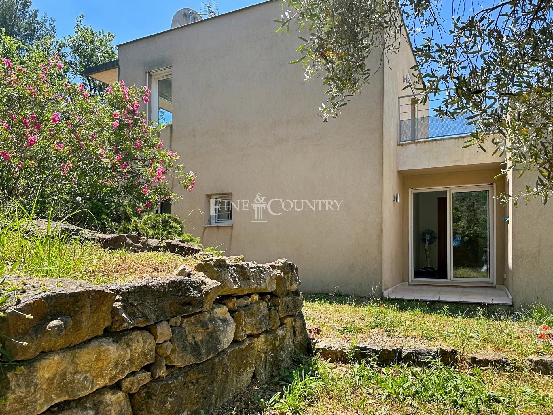 Photo of Contemporary and Bright Villa for Sale, near to Valbonne Village