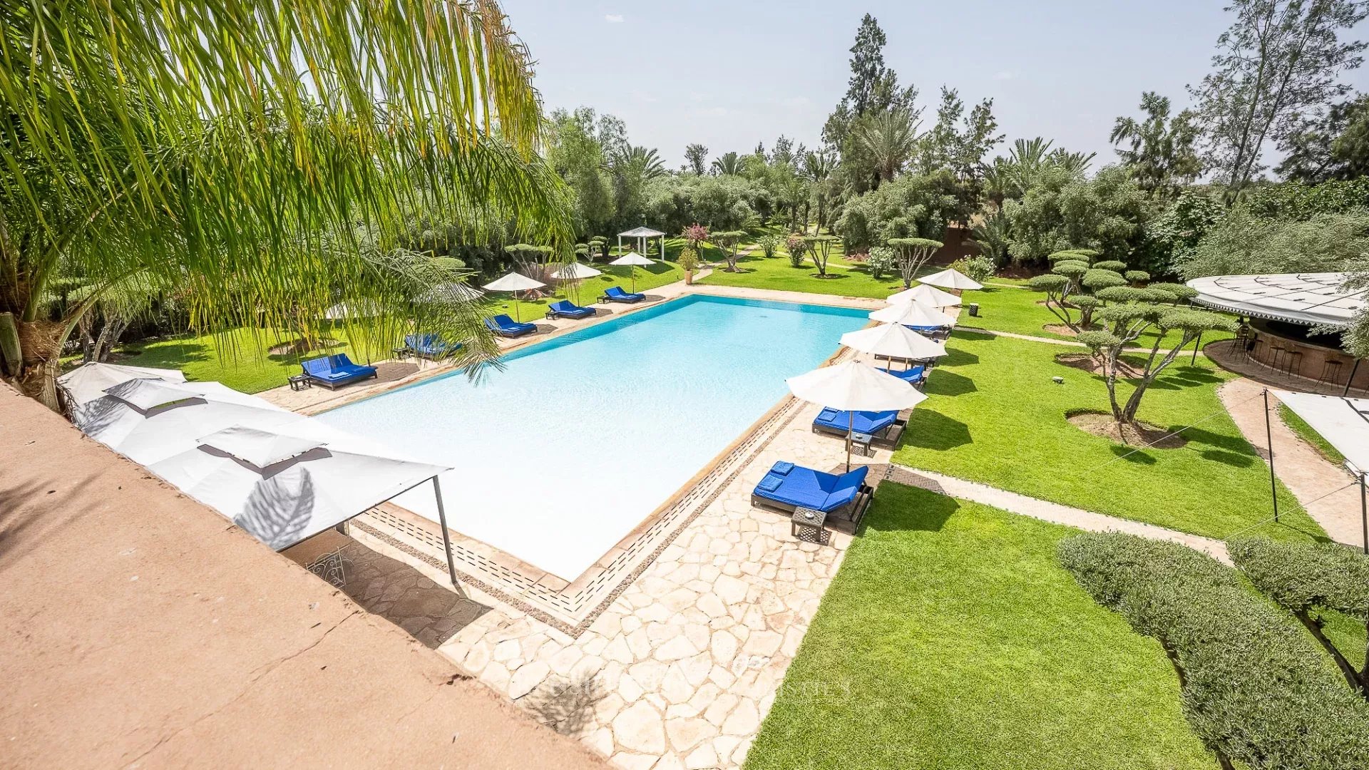11 Bedroom Villa/Townhouse's Image 3