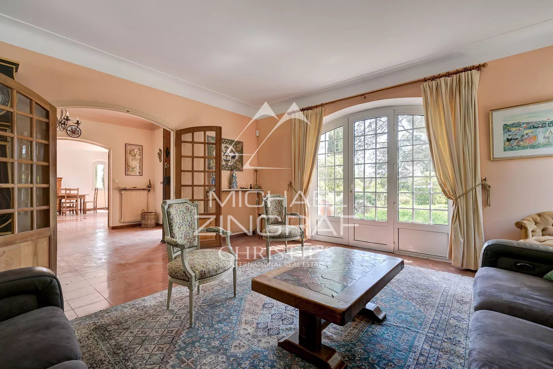 4 Bedroom Villa/Townhouse's Image 8