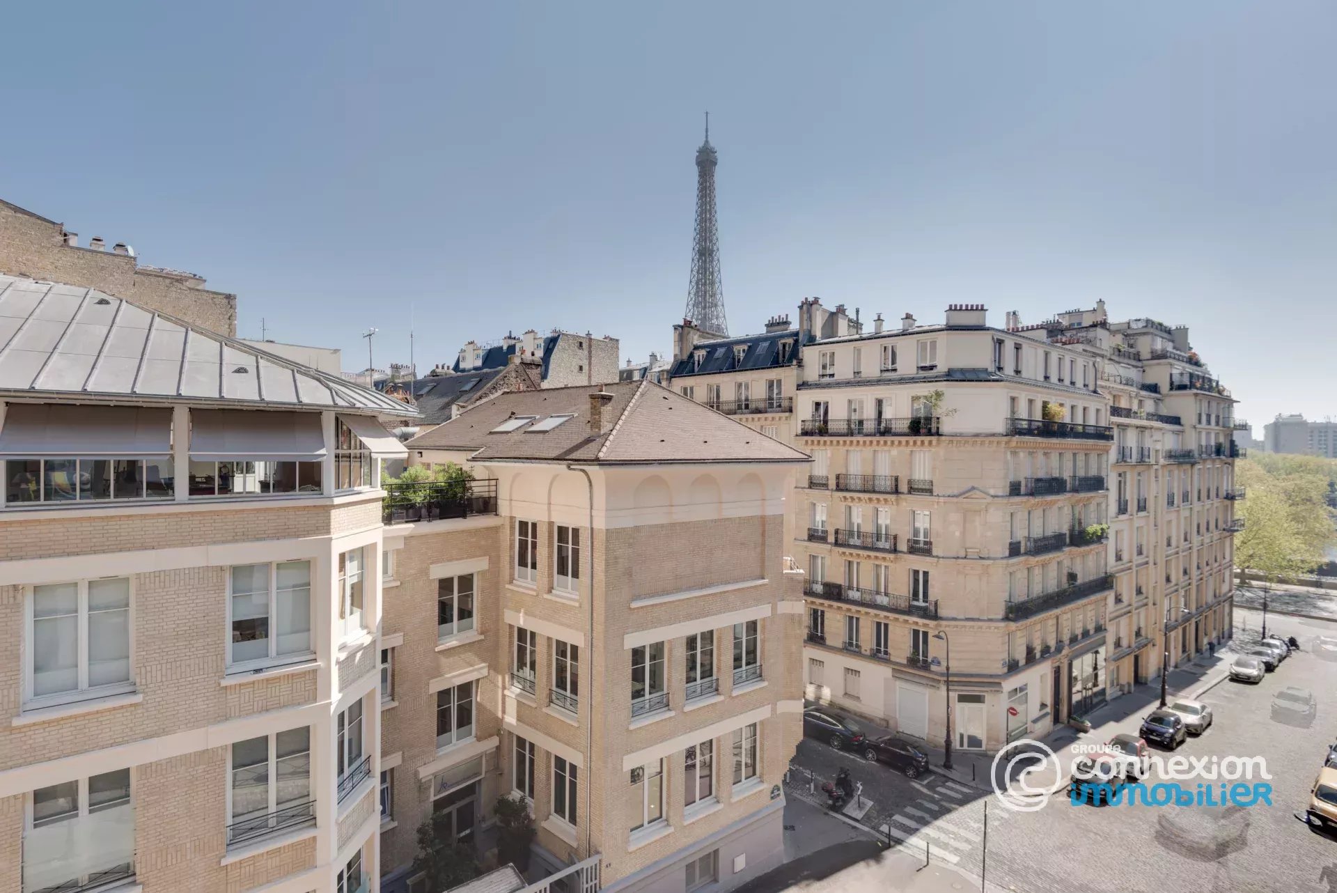 2 pièces 68m2 parfait état, vue dégagée et vue Tour Eiffel