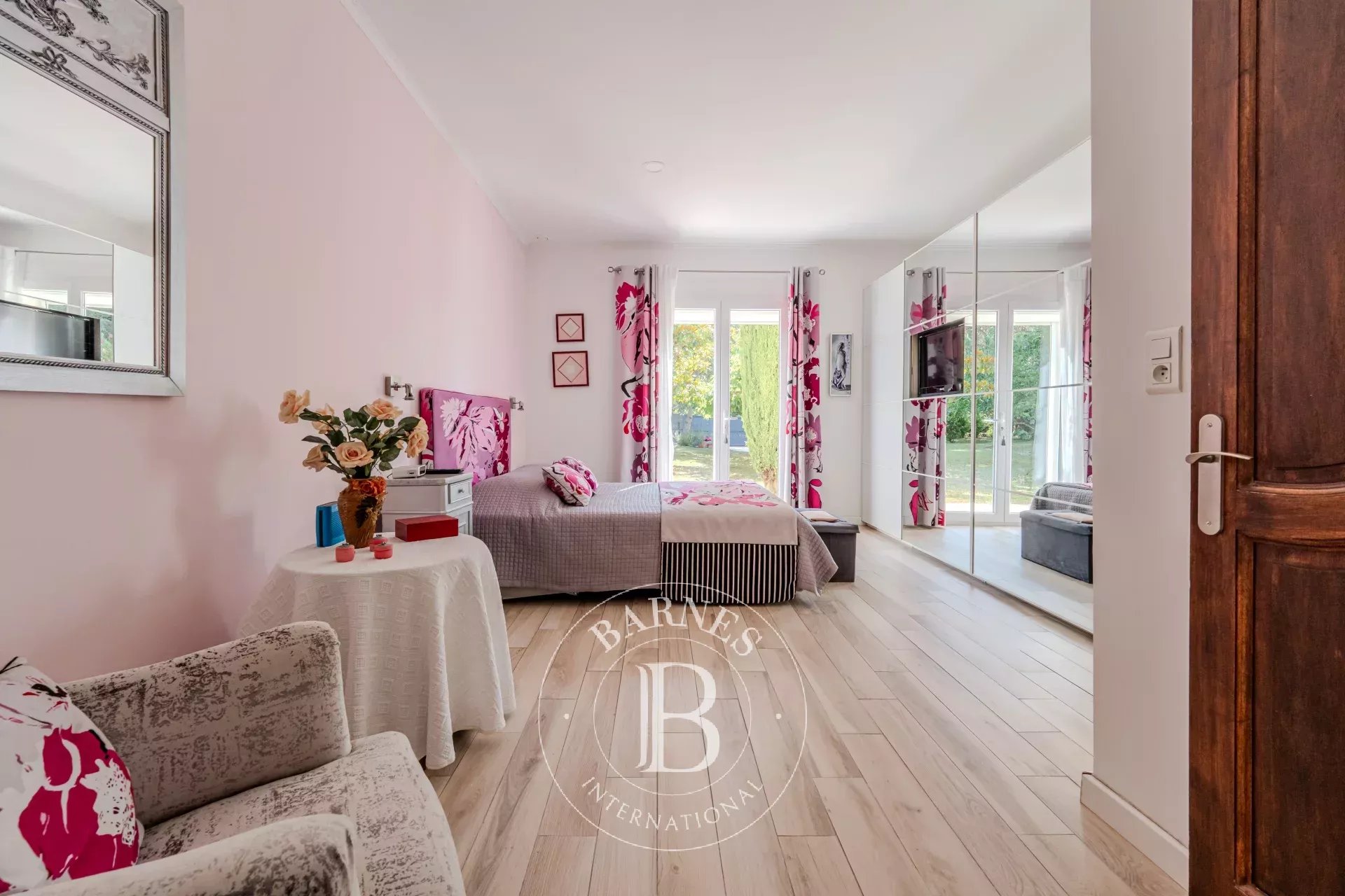 Ev Venelles - picture 22