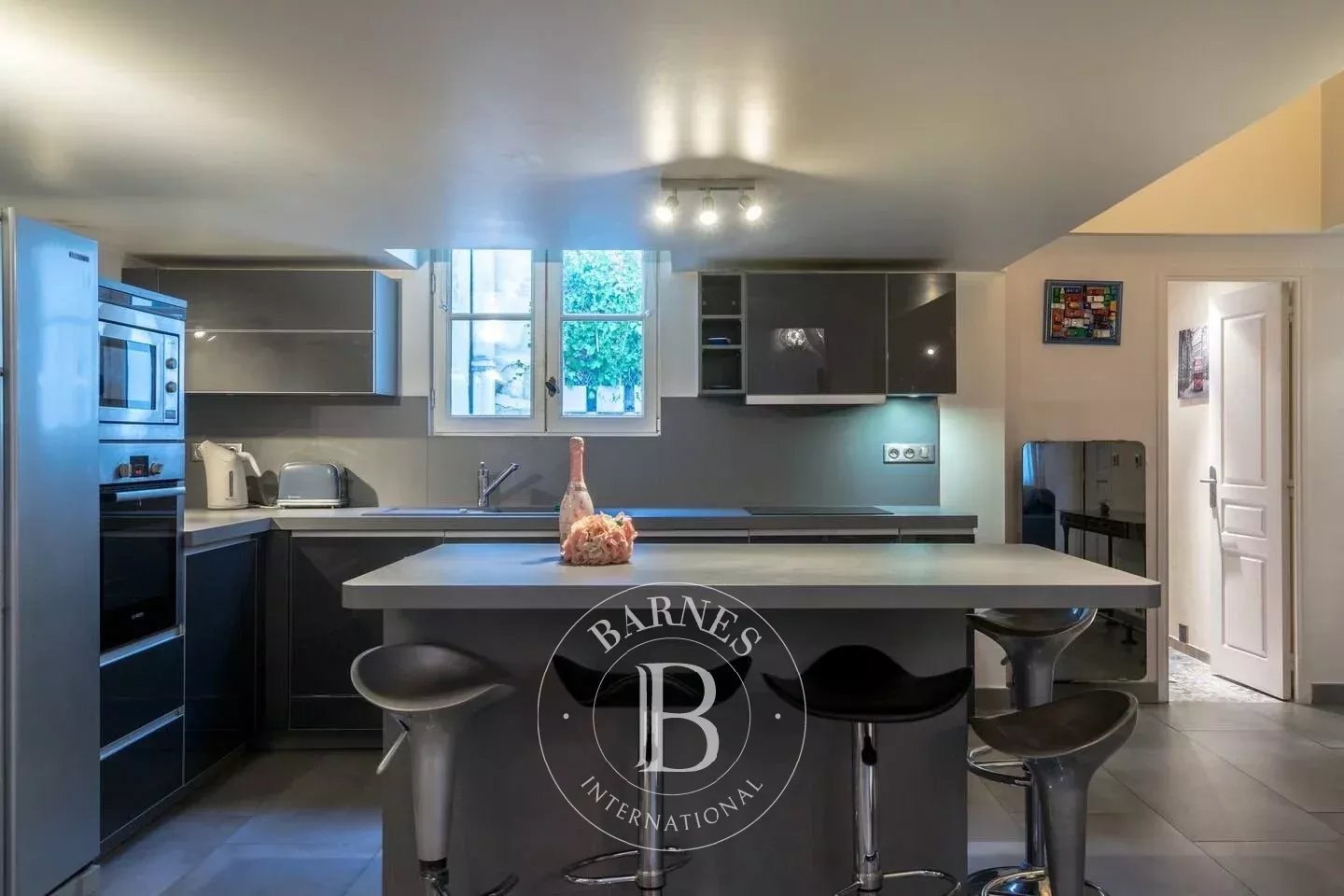 Daire Paris 3ème - picture 4