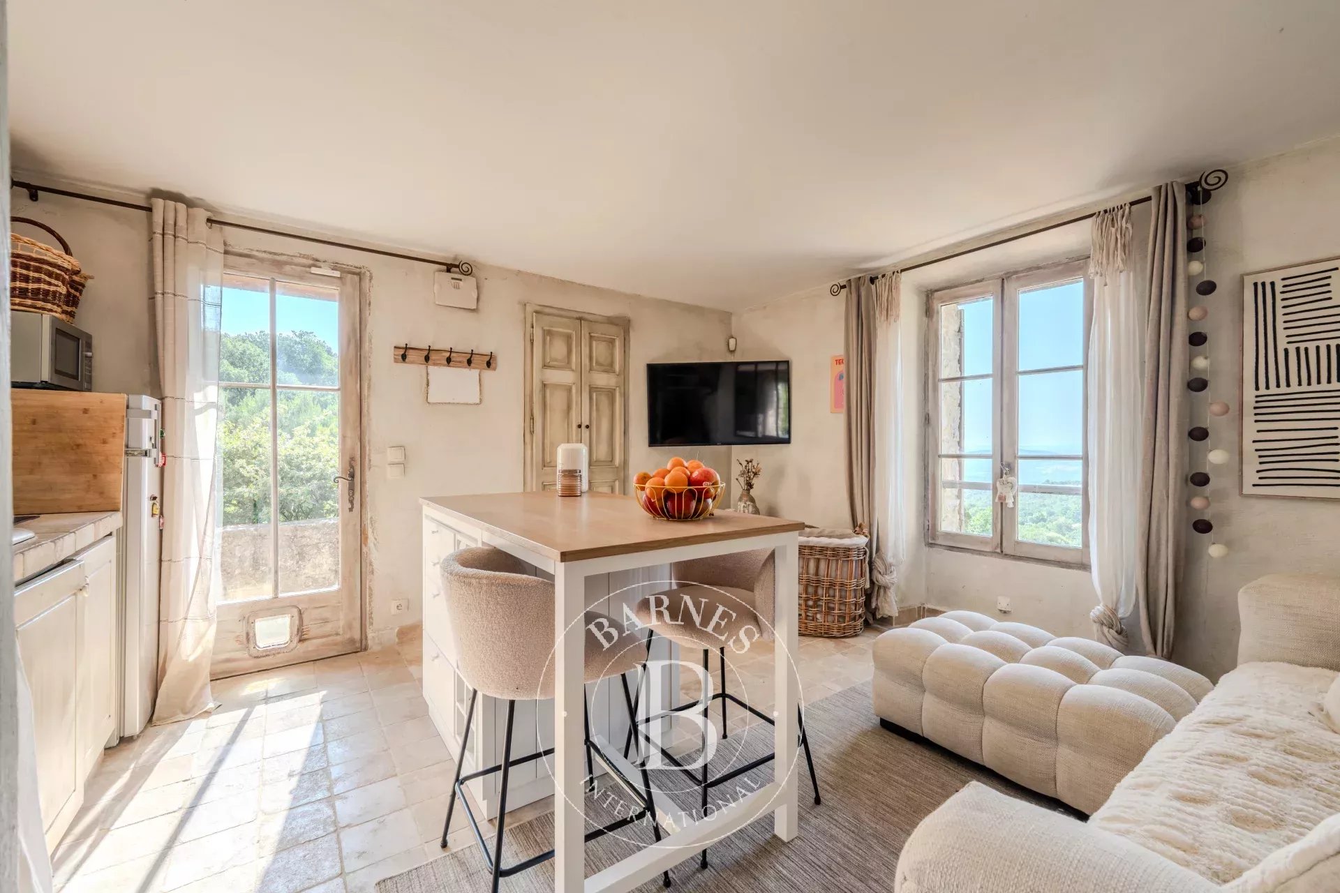PROVENCE - MONTFURON - PROPRIETE D'EXCEPTION 410 M2 - 6 CHAMBRES - PISCINE - PARC 104 HA - POSSIBILITE AGRANDISSEMENT - picture 18