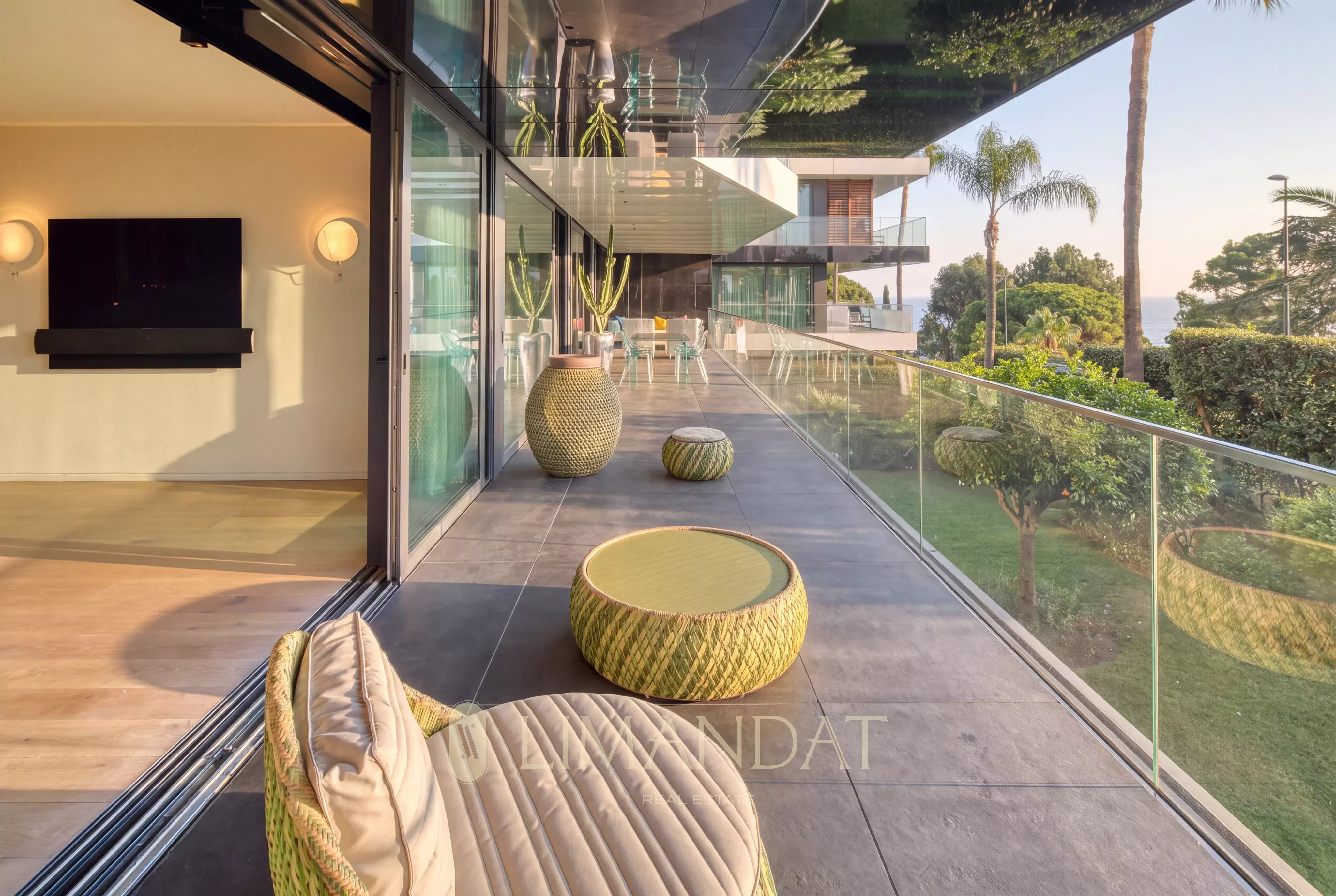 Appartement 3 pièces 148 m² · à Cannes la Bocca · 148 m² · 2 980 000 €
