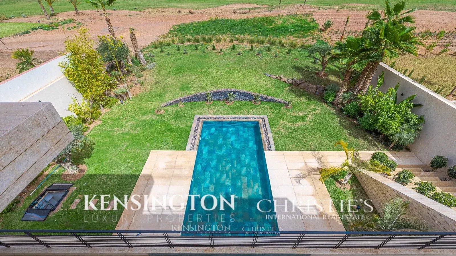 4 Bedroom Villa/Townhouse's Image 21