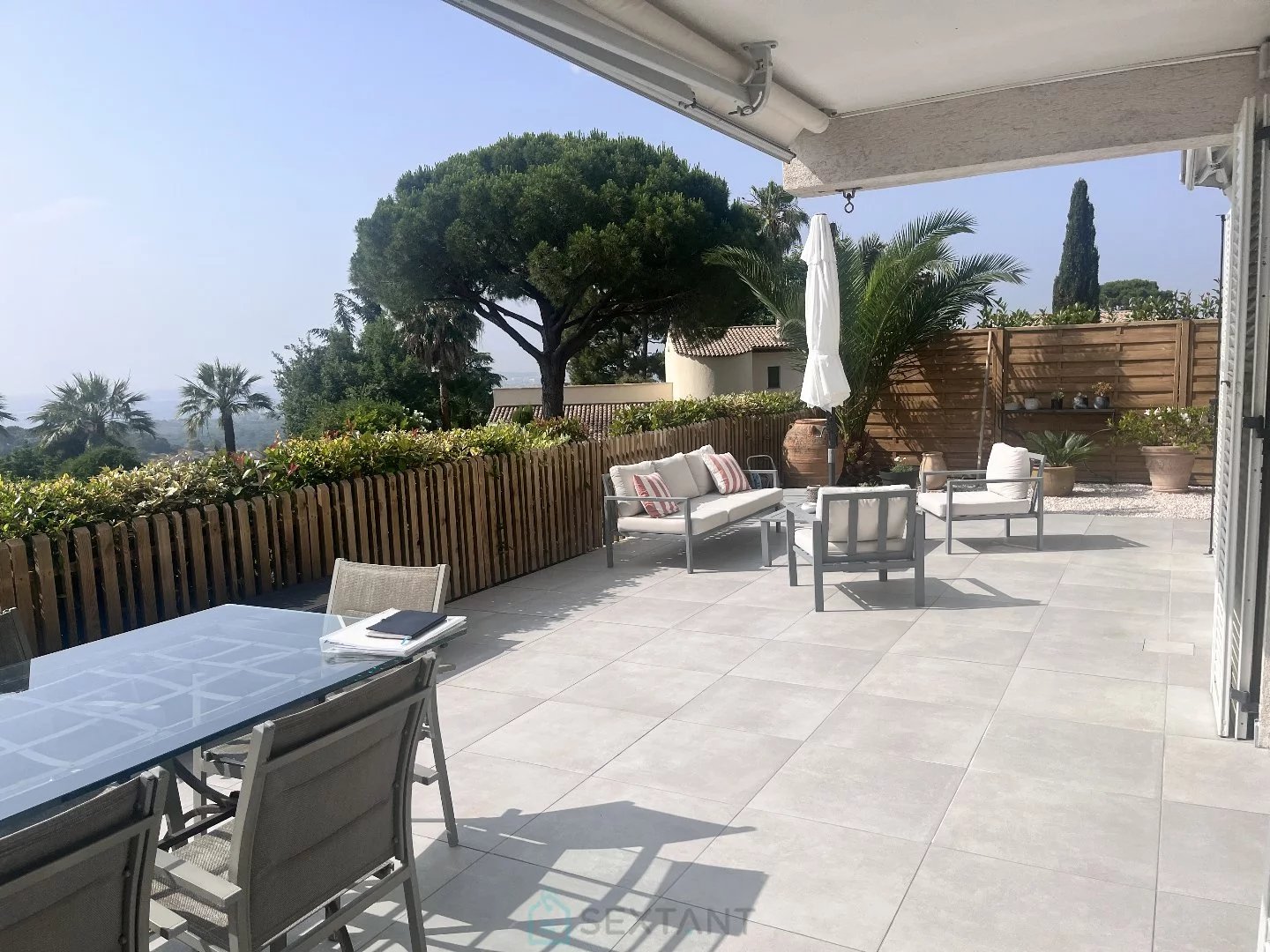 Superbe appartement 5 pièces dans le domaine les Hauts de Vaugrenier