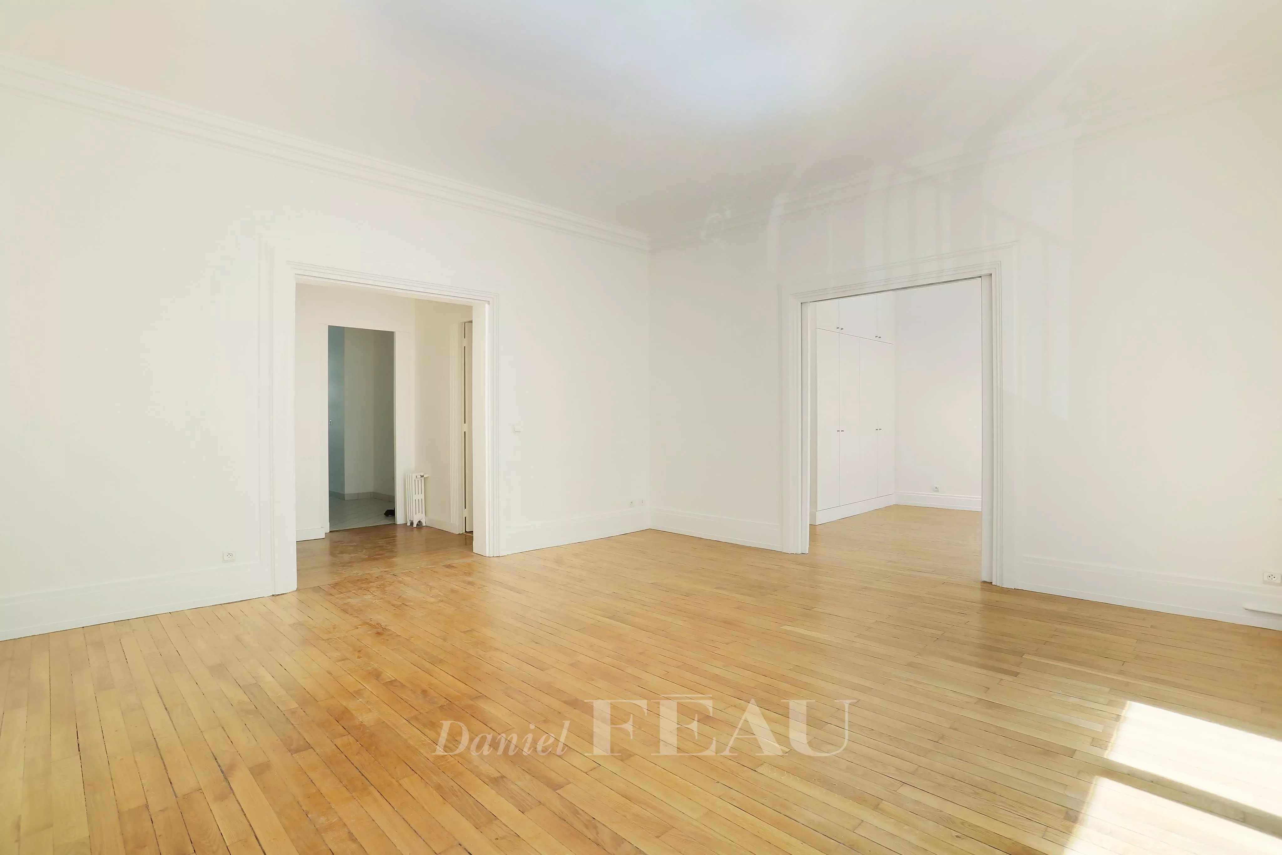 Rental Apartment Neuilly-sur-Seine