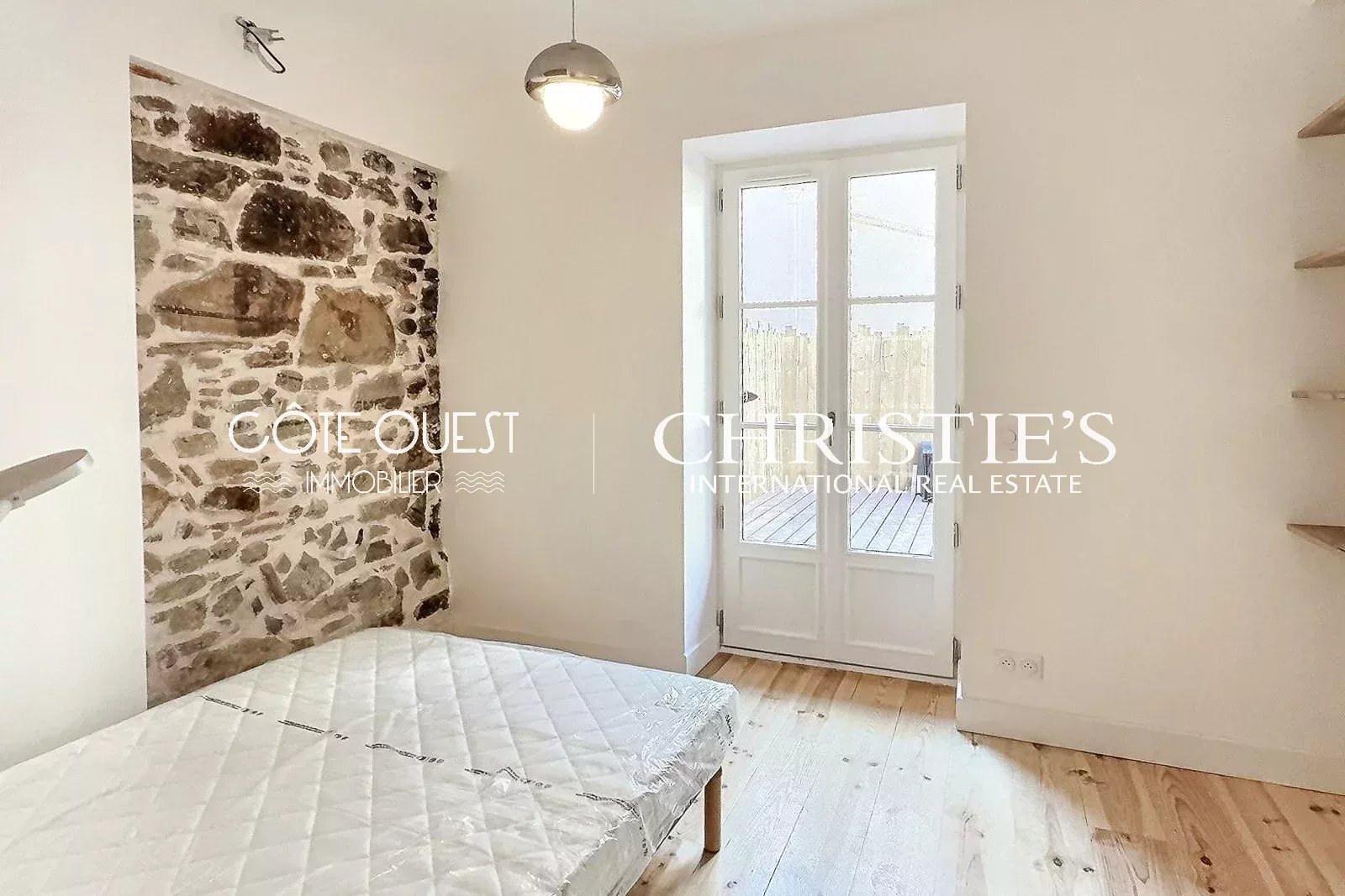 2 Bedroom Apartment/Flat's Image 5