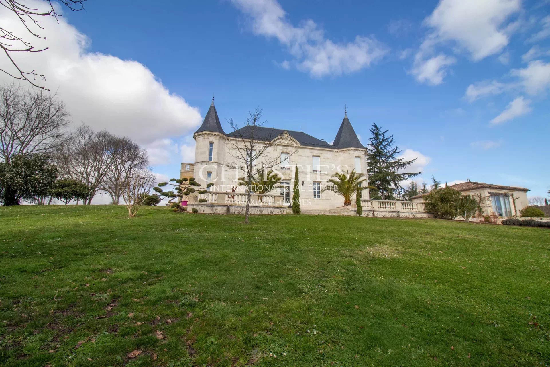 5 Bedroom Chateau's Image 17