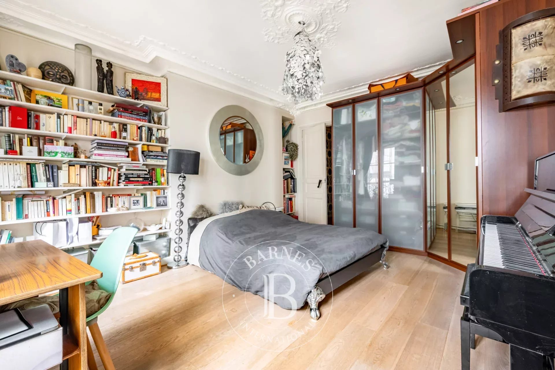 Daire Paris 4ème - picture 11