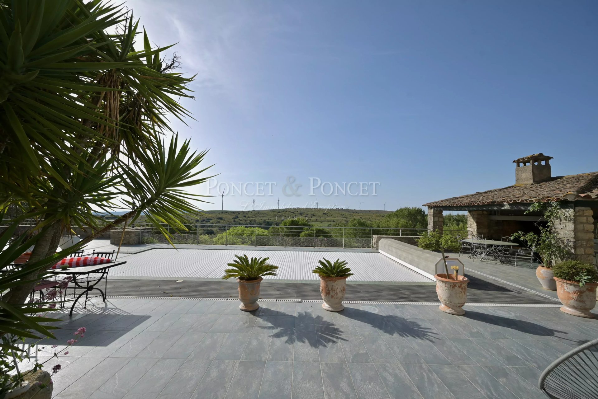 13 Bedroom Villa/Townhouse's Image 9