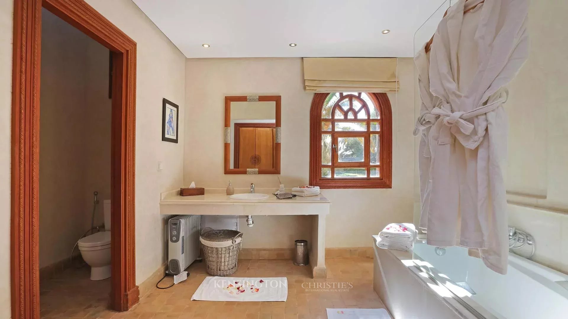 5 Bedroom Villa/Townhouse's Image 22
