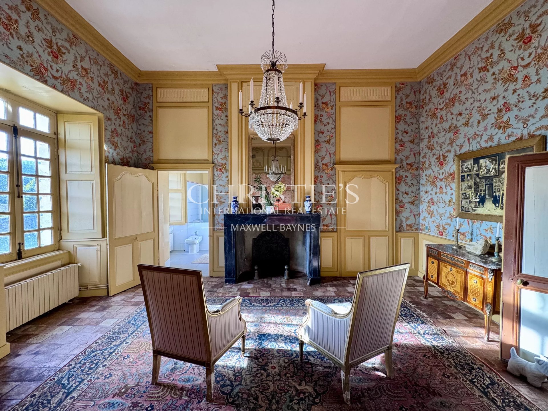 9 Bedroom Chateau's Image 9