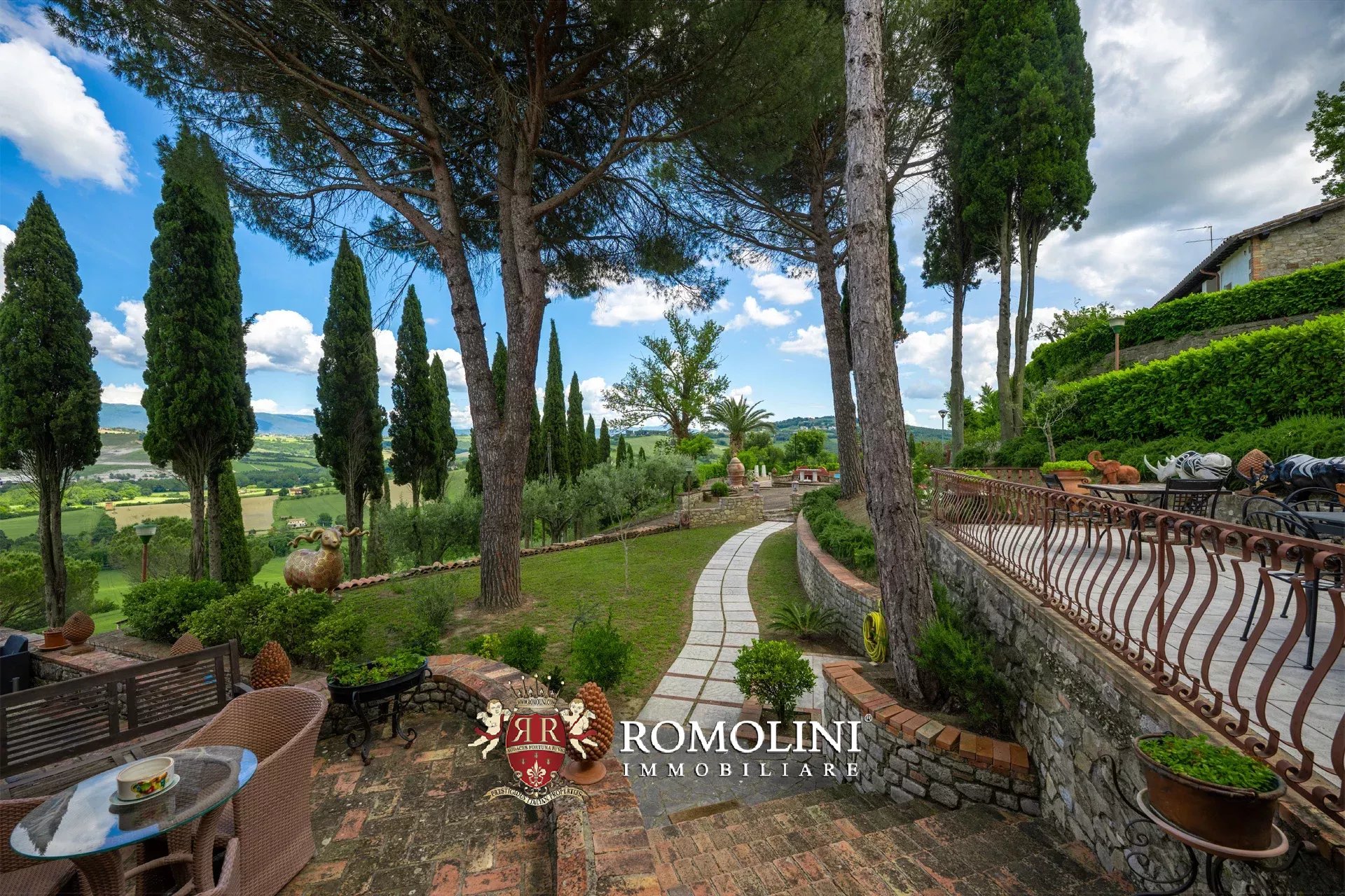 8 Bedroom Villa/Townhouse's Image 53