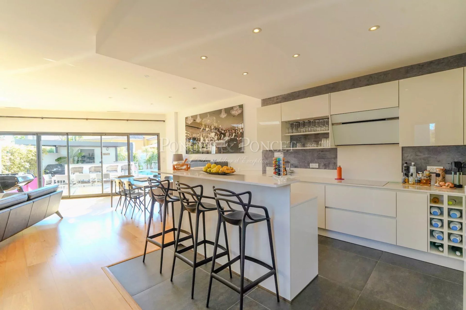 5 Bedroom Villa/Townhouse's Image 12