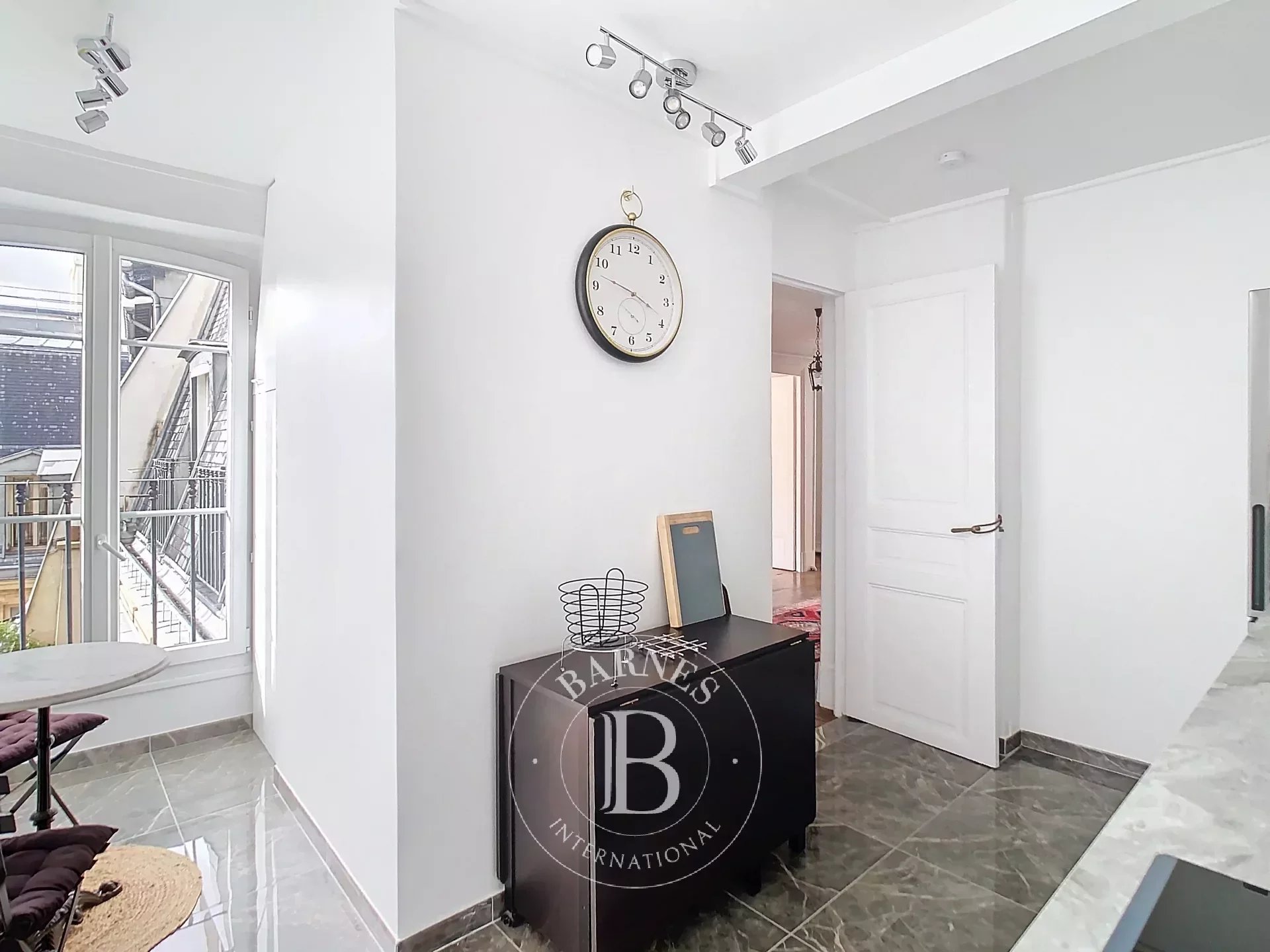 Daire Paris 8ème - picture 12