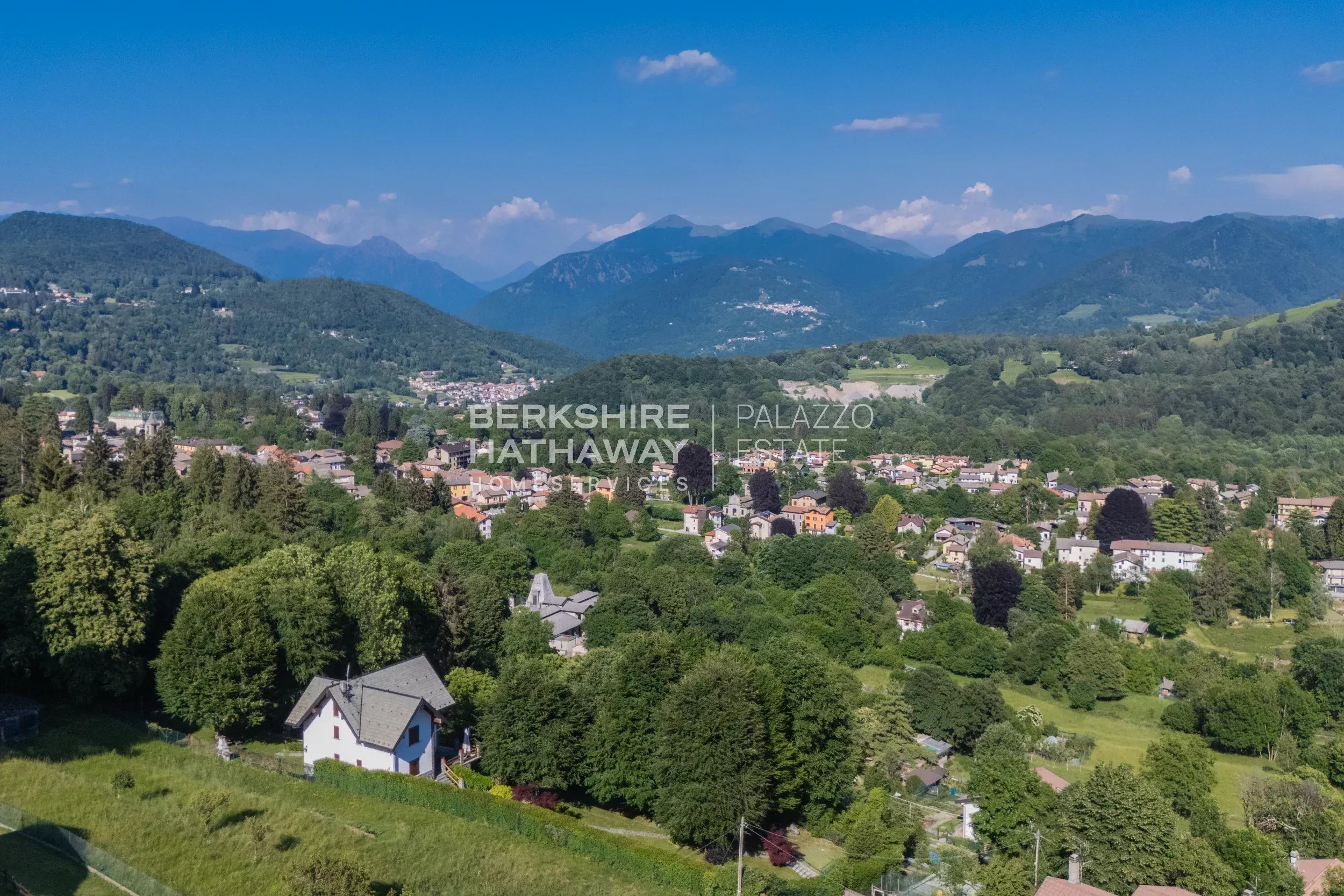 House in Alta Valle Intelvi - Image 2