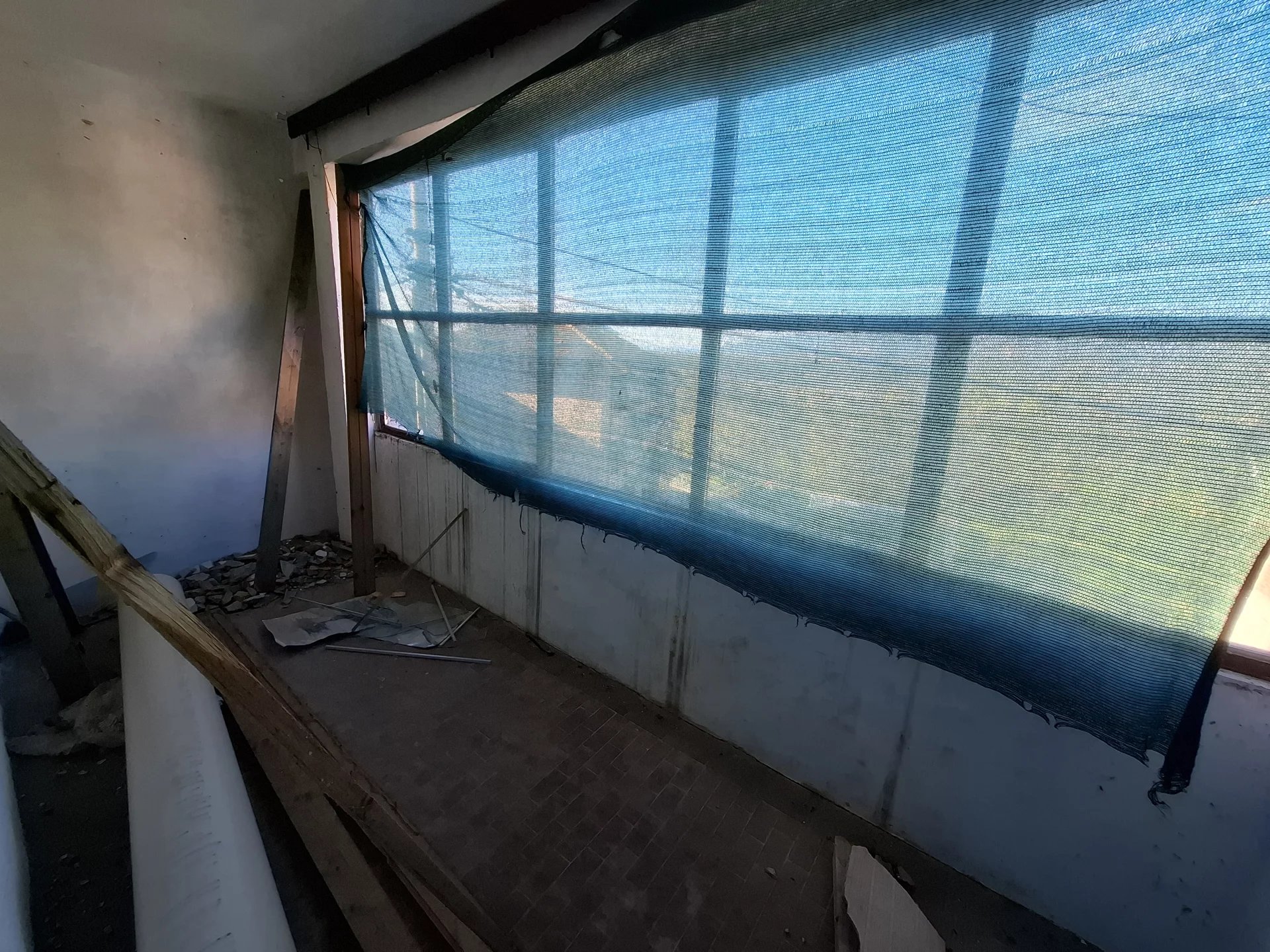 CASA DI AMPIA METRATURA A ROCCA