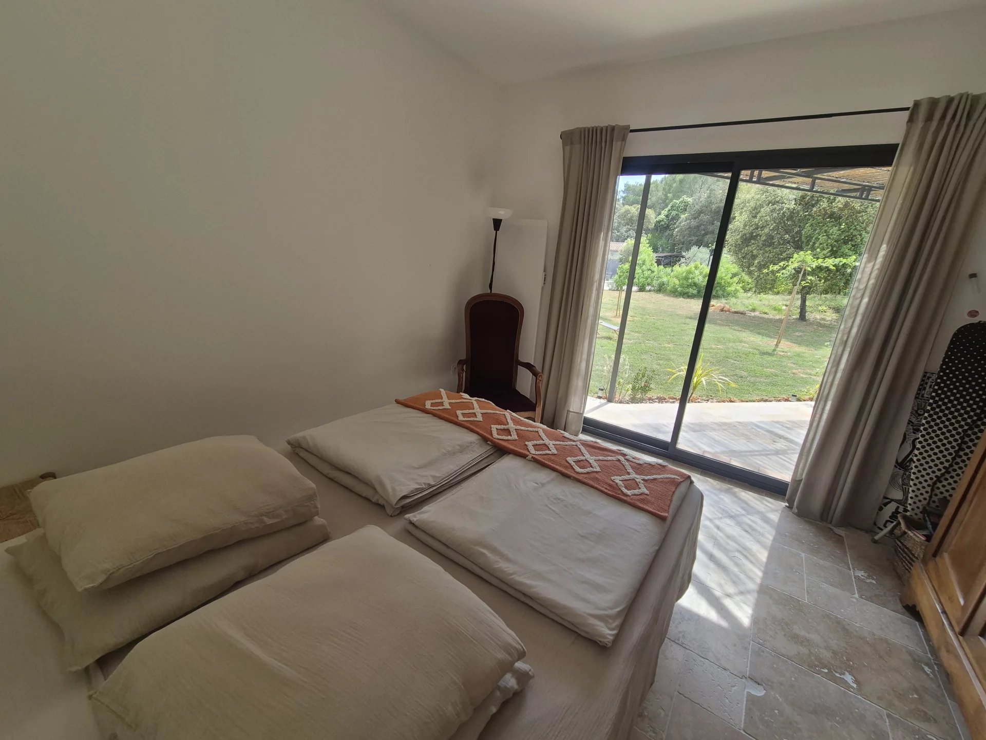 Villa and 4 gites in Cotignac, unique layout with pool house and pool