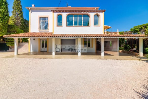 Cannes Croix des Gardes elegant character villa — photo 4