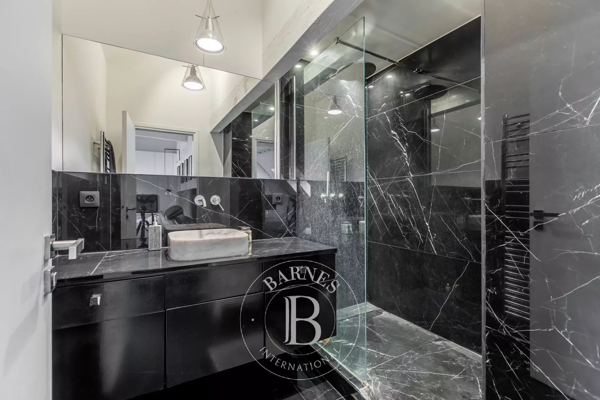 Daire Paris 8ème - picture 13