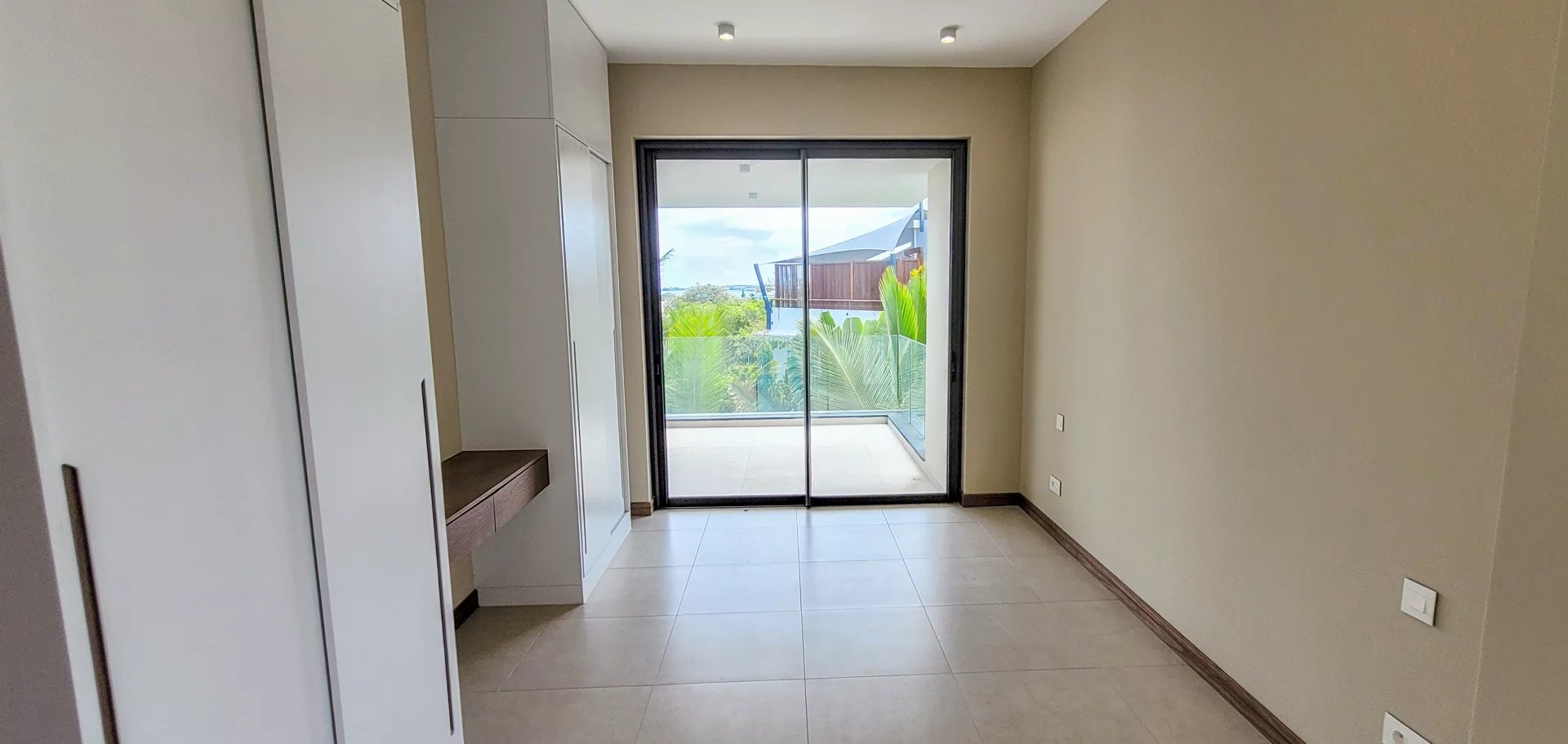 Penthouse Grand Baie - picture 10