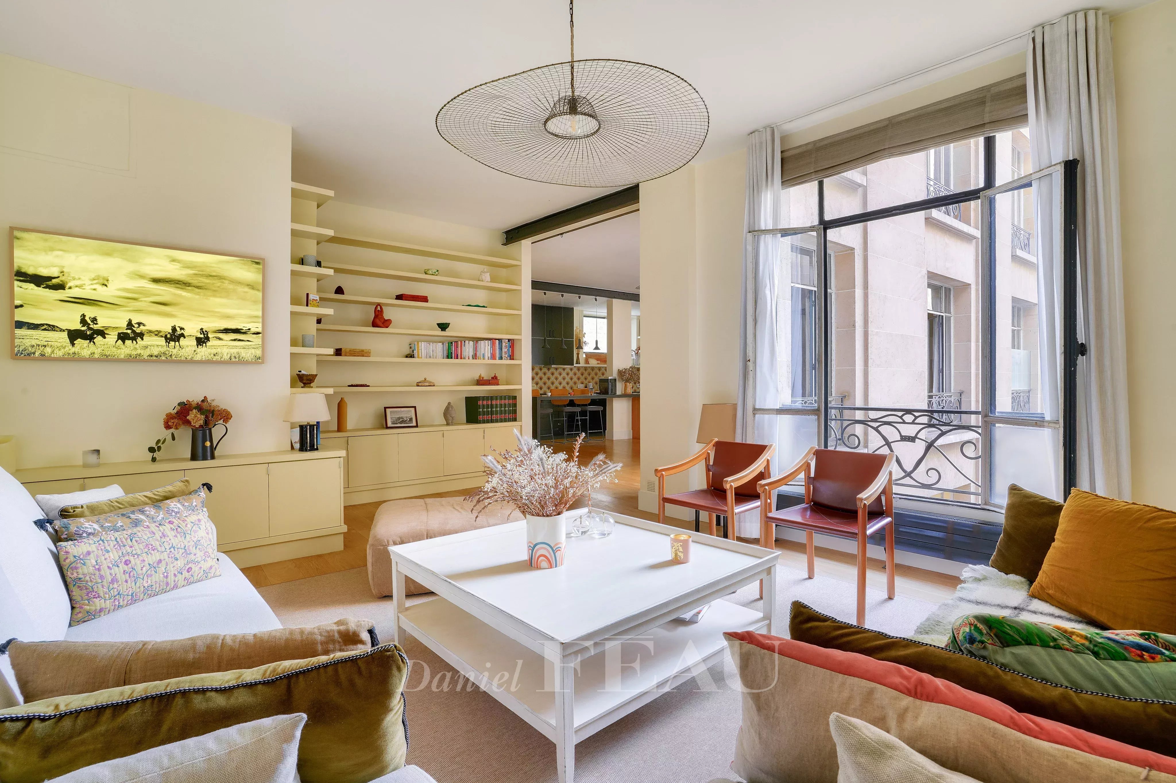Rental Apartment Paris 9th Rochechouart