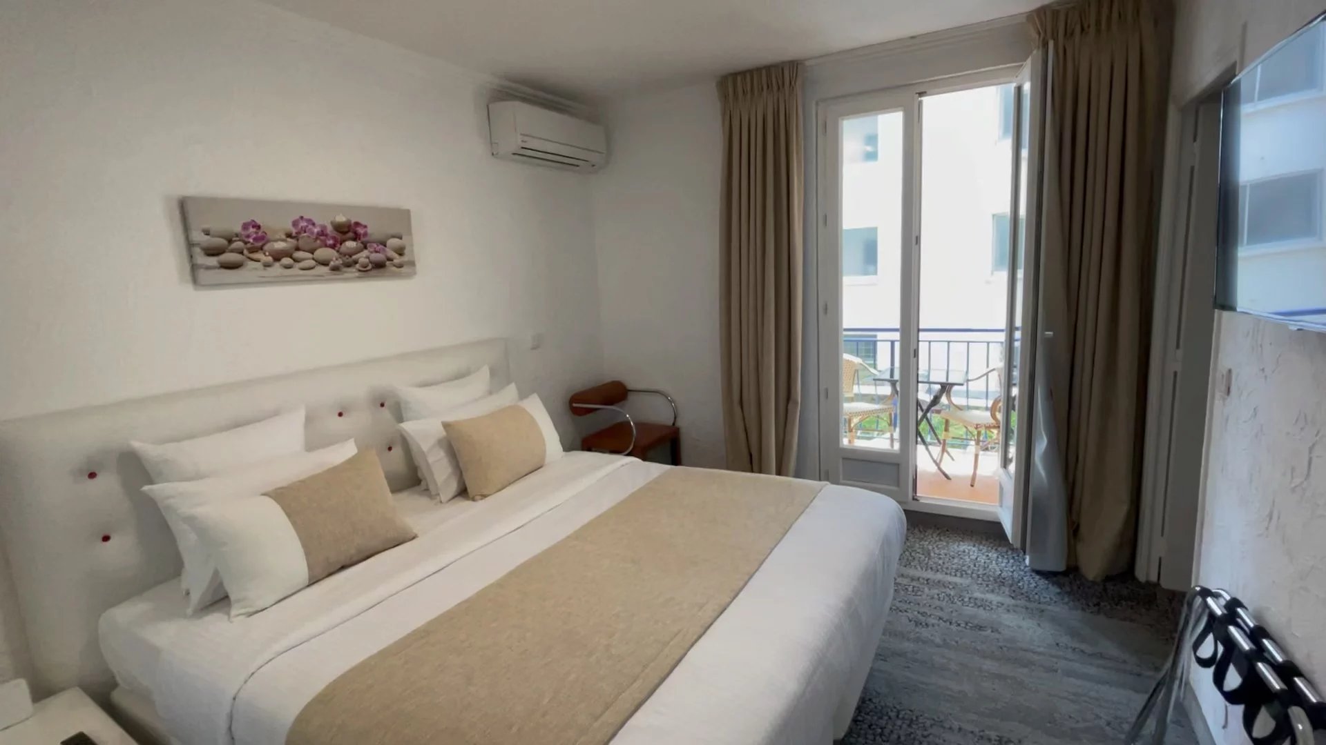 HOTEL DE CHARME  LUXE AVEC ROOF TOP