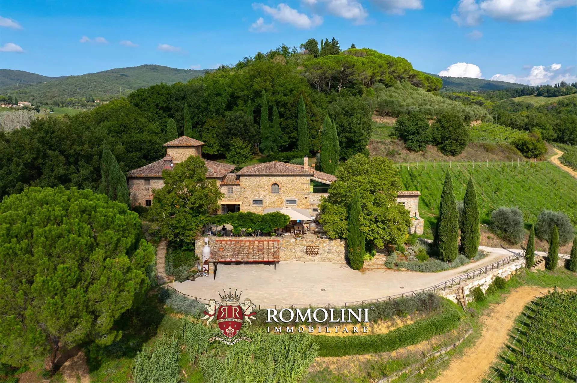 5 Bedroom Vineyard's Image 9