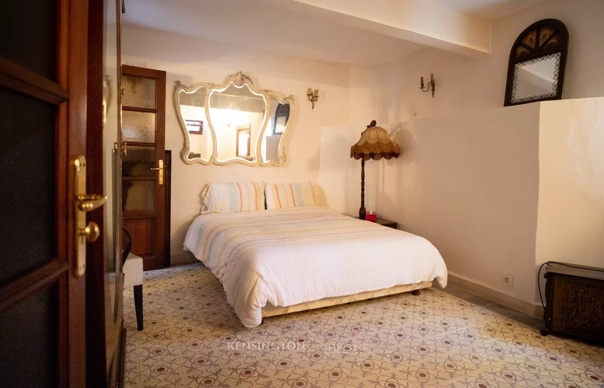 5 Bedroom Villa/Townhouse's Image 33