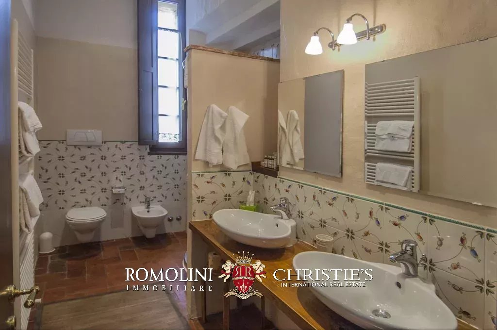 21 Bedroom Villa/Townhouse's Image 64