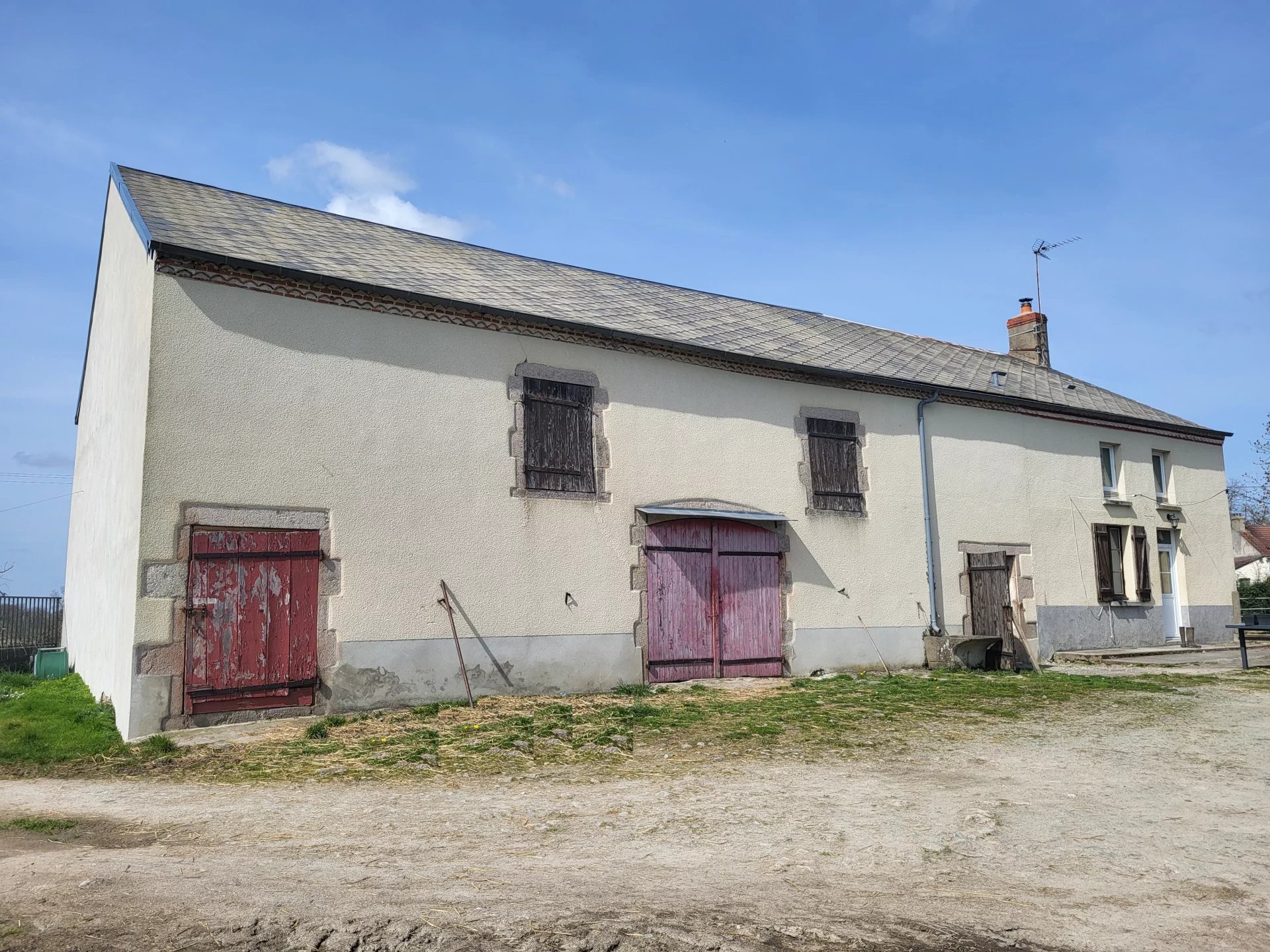 Vente Corps de ferme avec terrain près de St-Léger-Magnazeix - Haute Vienne