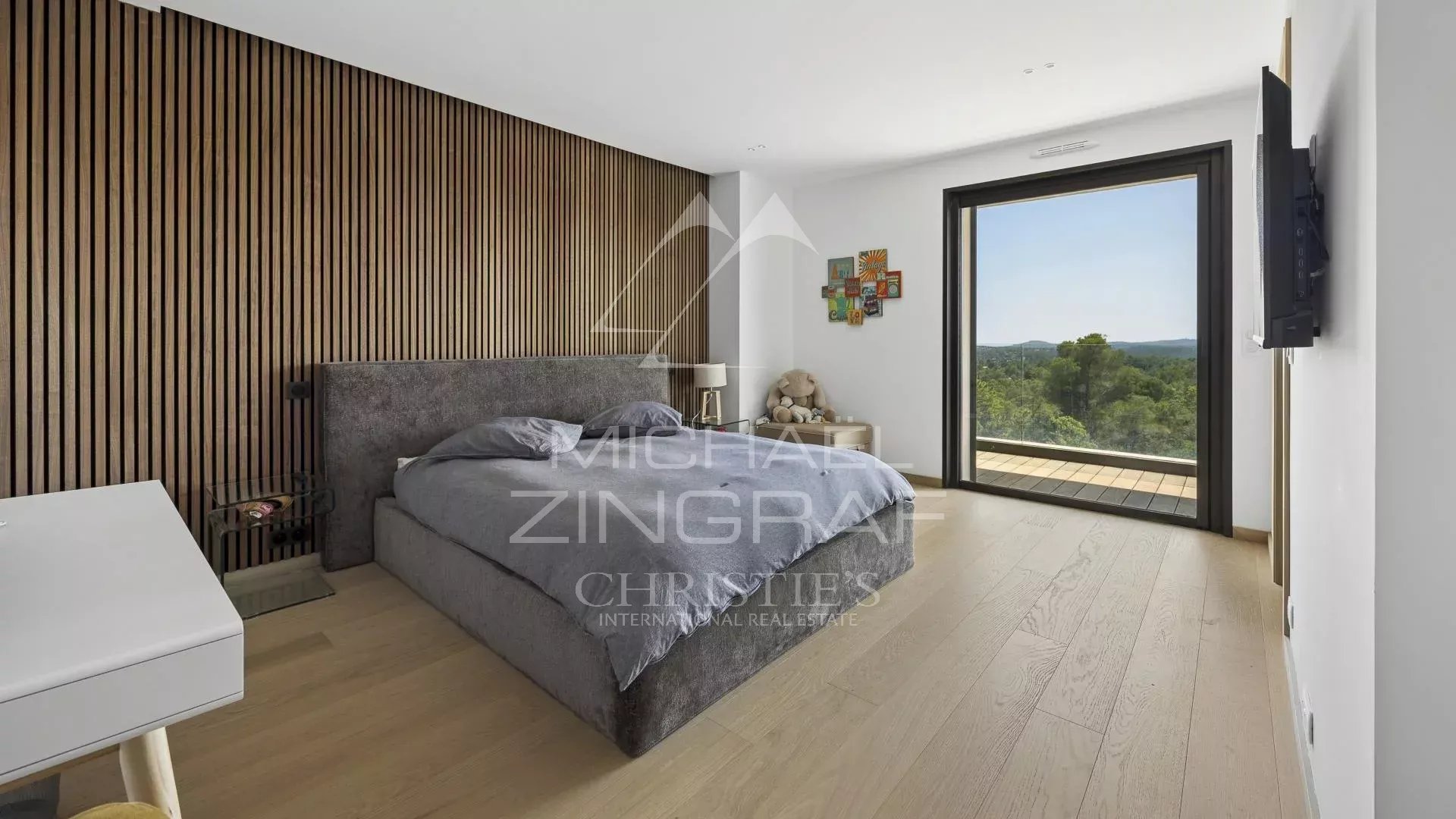 5 Bedroom Villa/Townhouse's Image 12