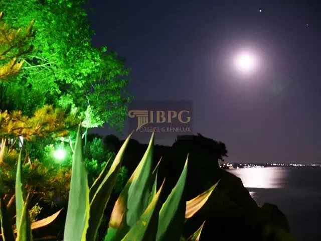 for sale House in Elani Central Macedonia 450m2 ,1400000€