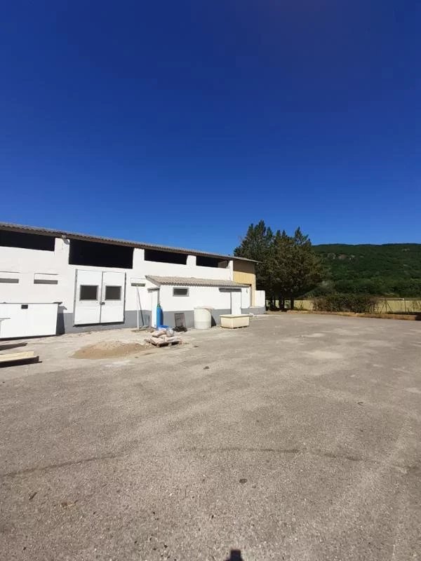 Location Commerce Hières-sur-Amby