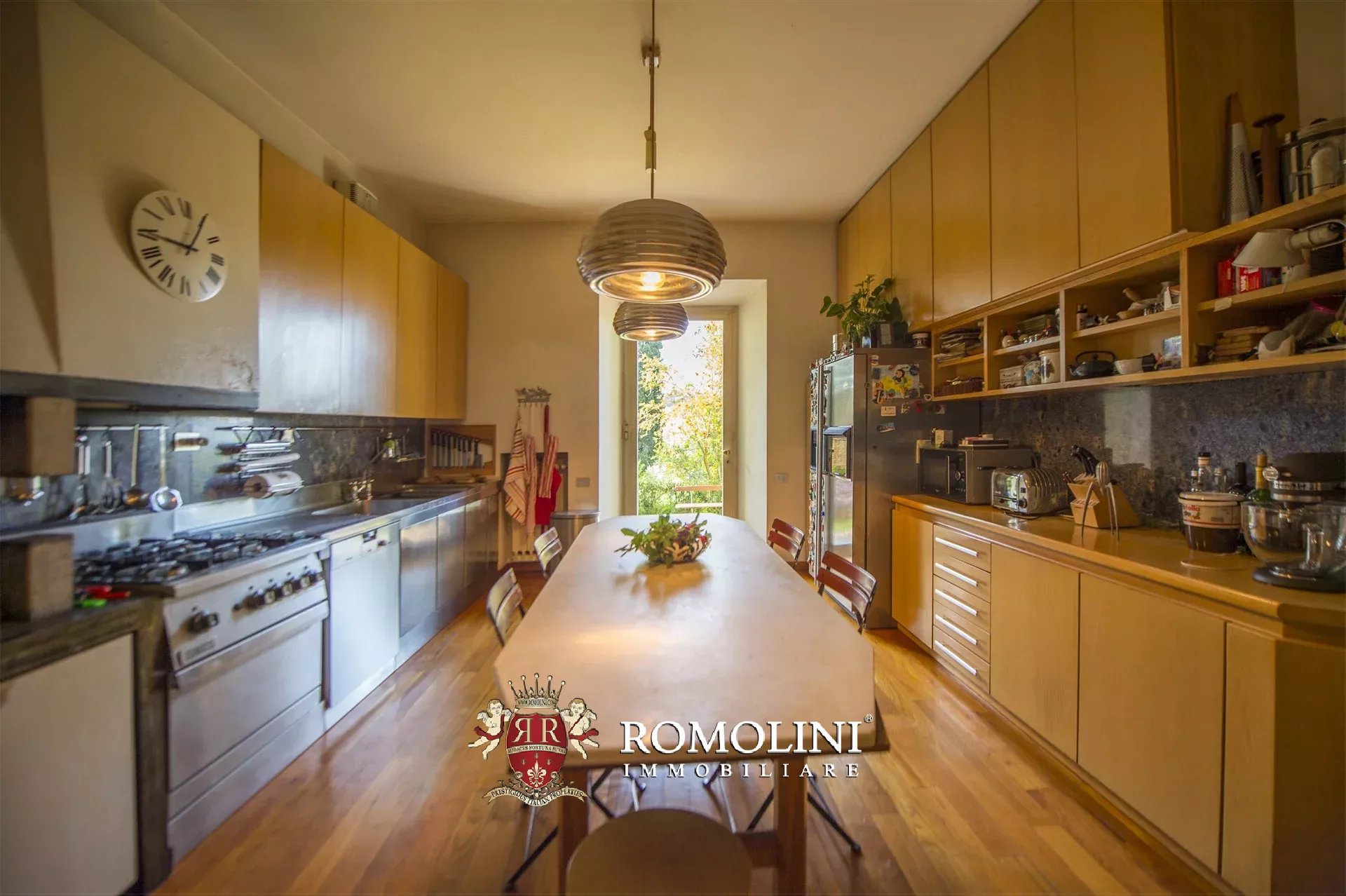 10 Bedroom Villa/Townhouse's Image 50