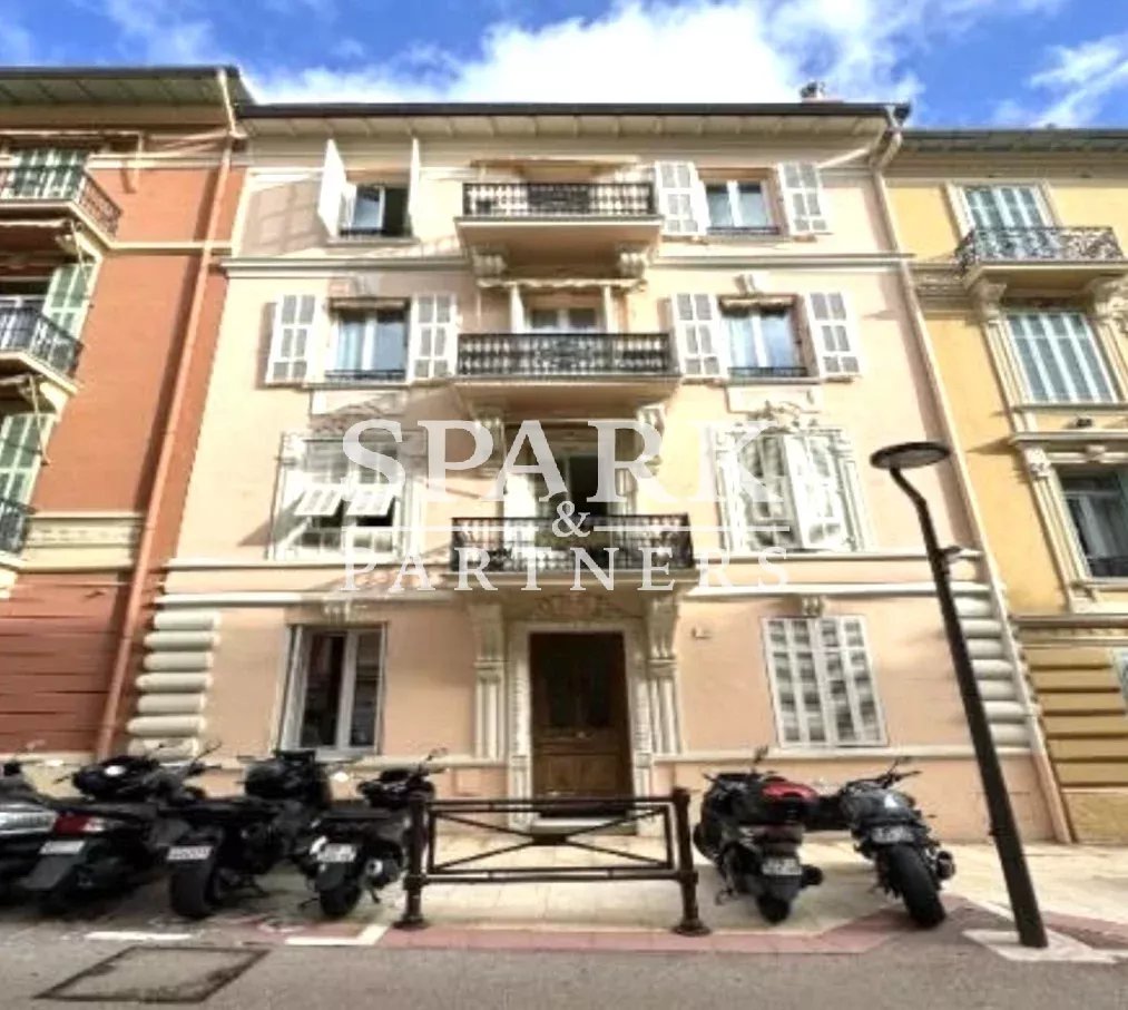 Monaco - Condamine - 2-room apartment